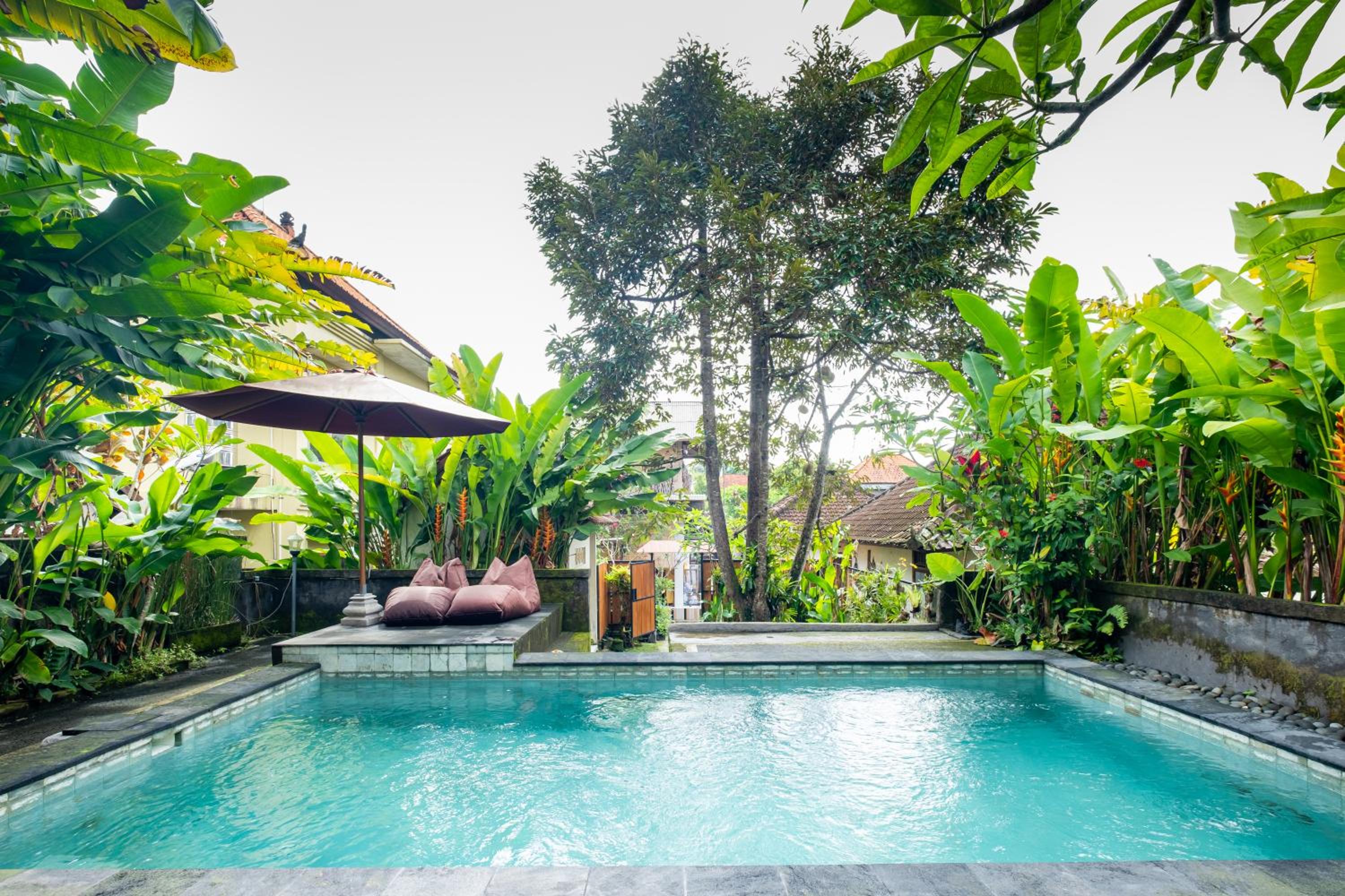 Villa with Private Pool - Photo 7