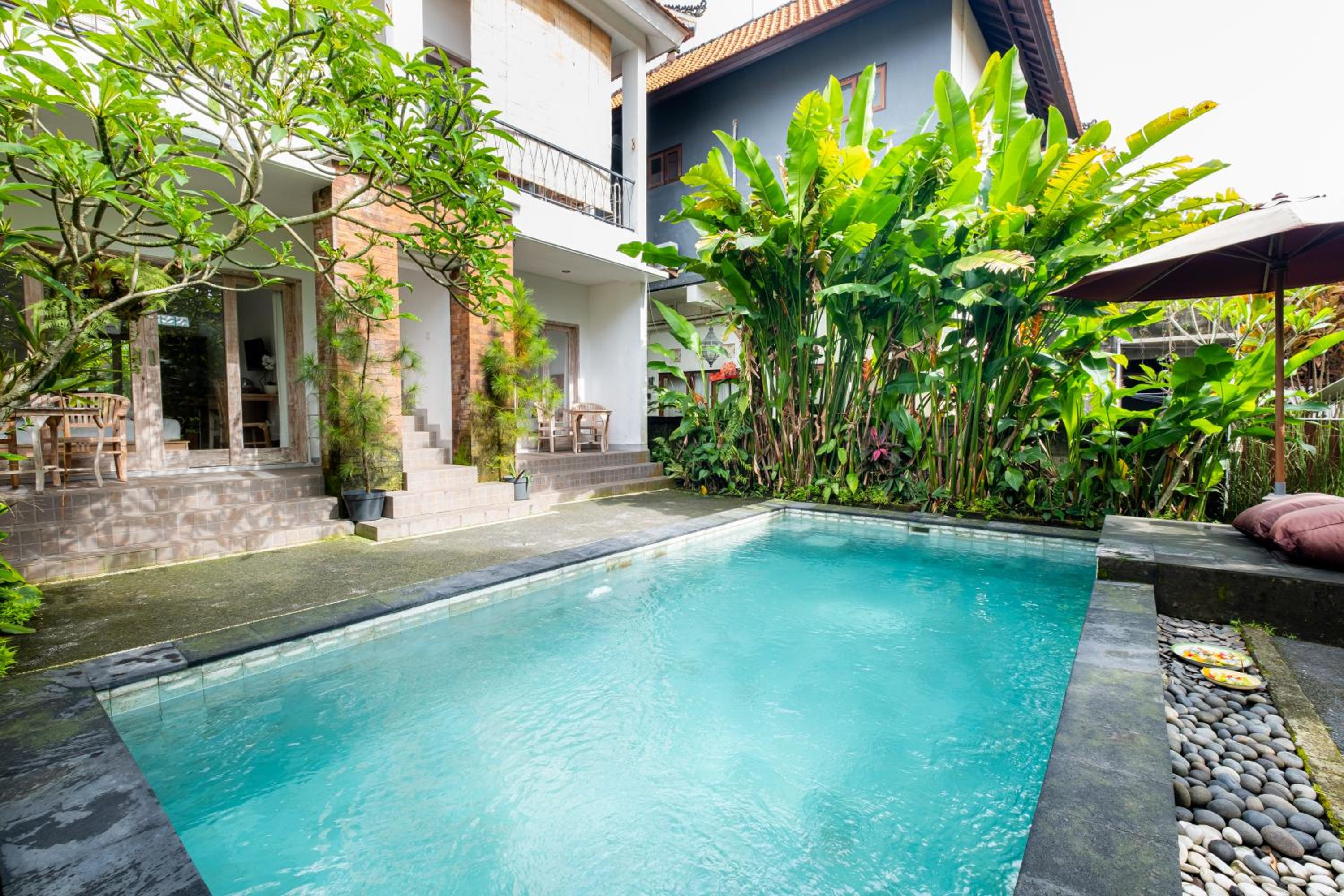 Villa with Private Pool - Photo 6