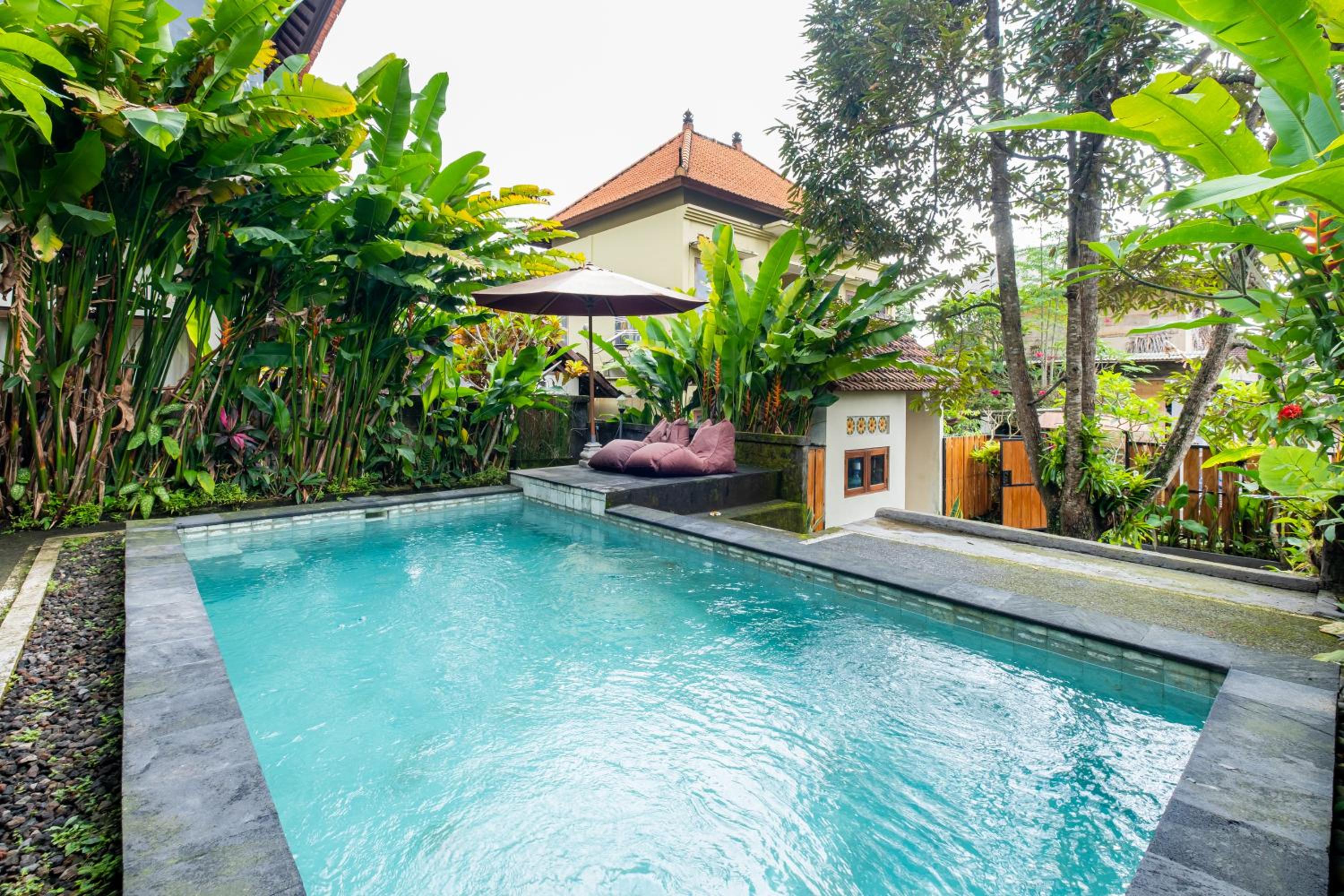 Villa with Private Pool - Photo 4