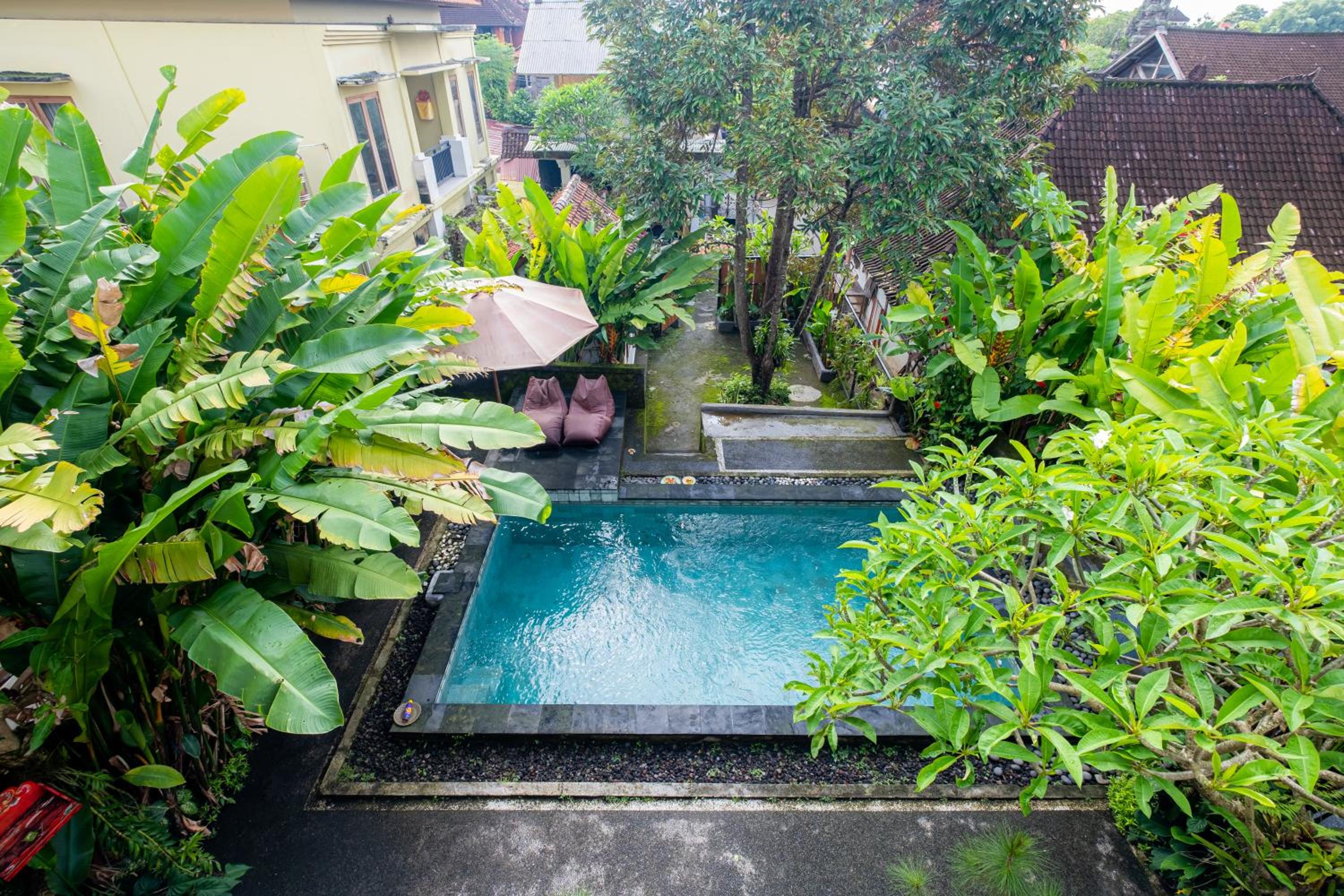 Villa with Private Pool - Photo 3
