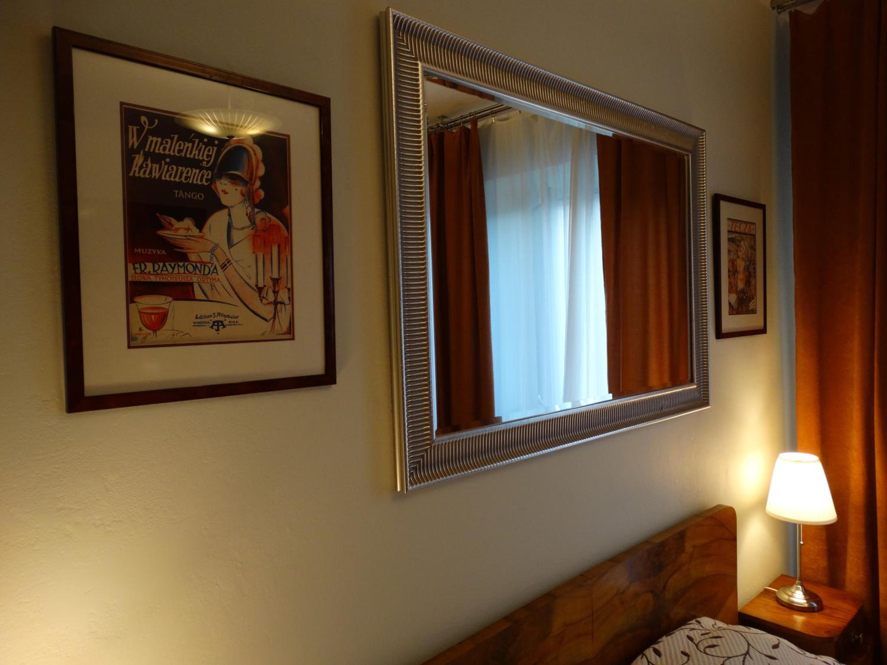 Apartment with Balcony - Photo 54