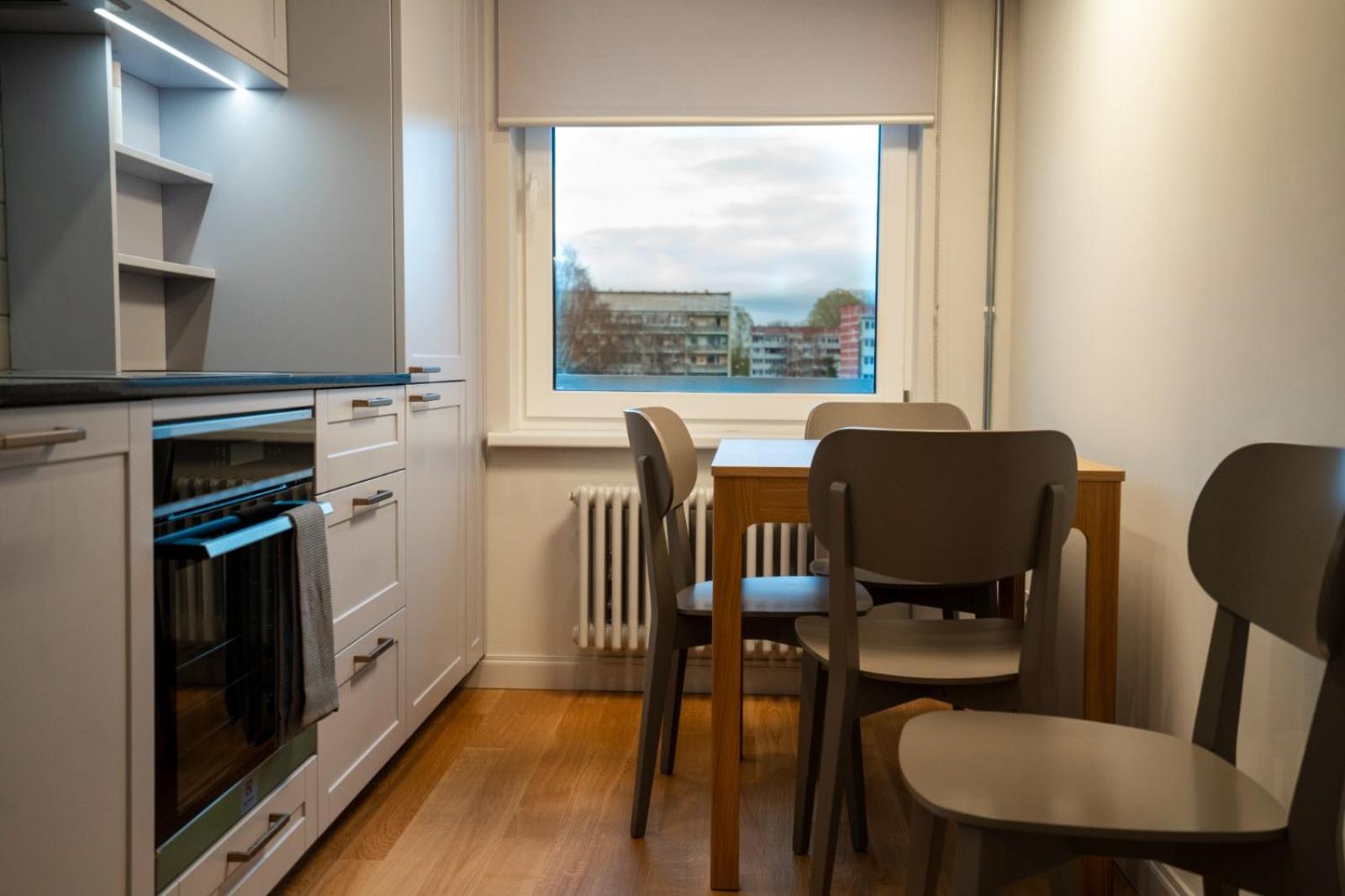 One-Bedroom Apartment - Photo 11