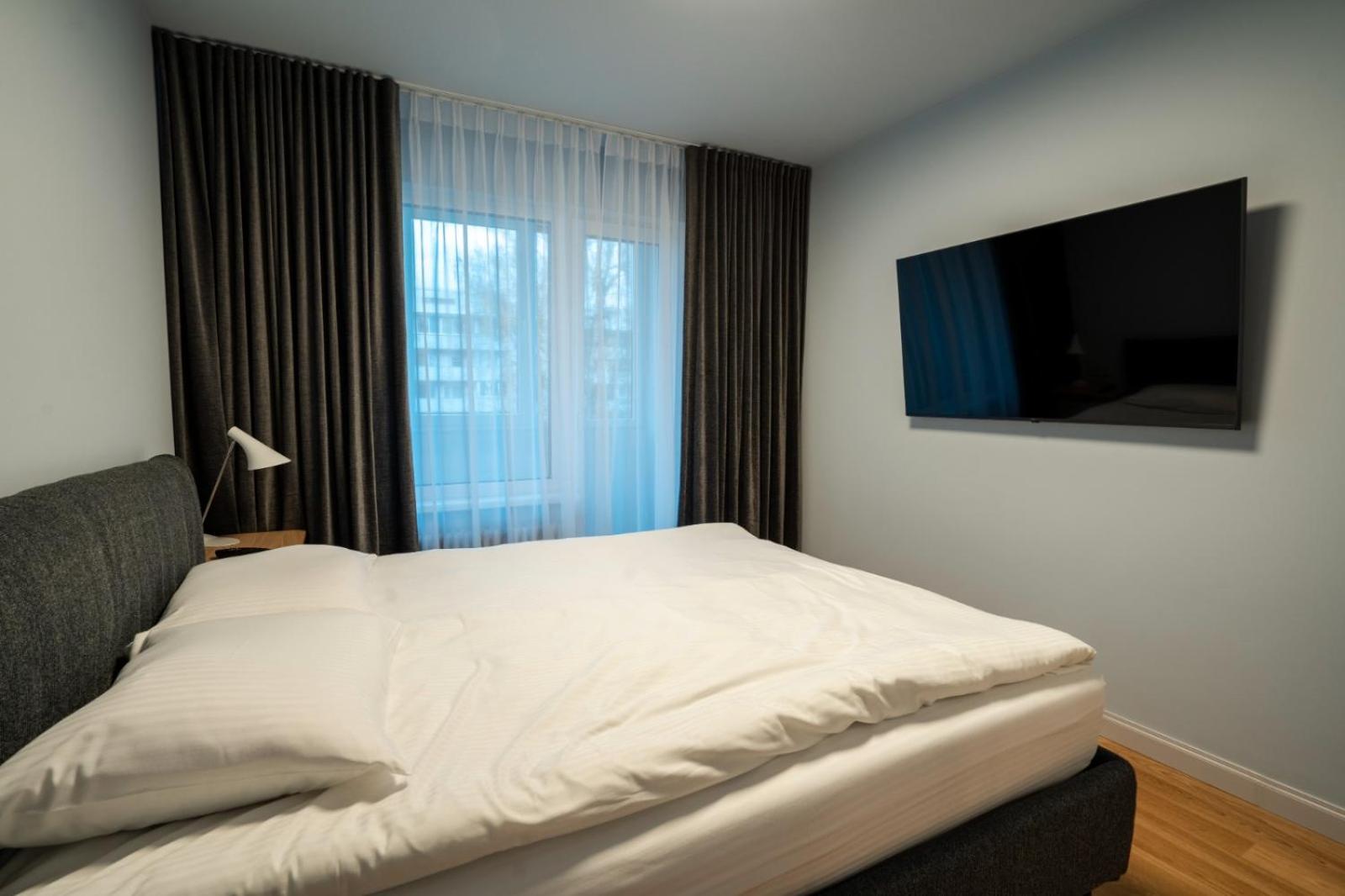 One-Bedroom Apartment - Photo 15