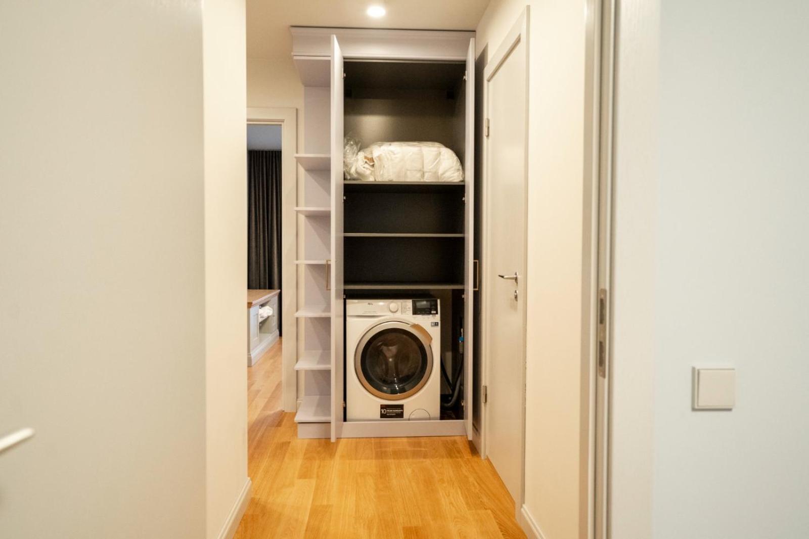 One-Bedroom Apartment - Photo 4