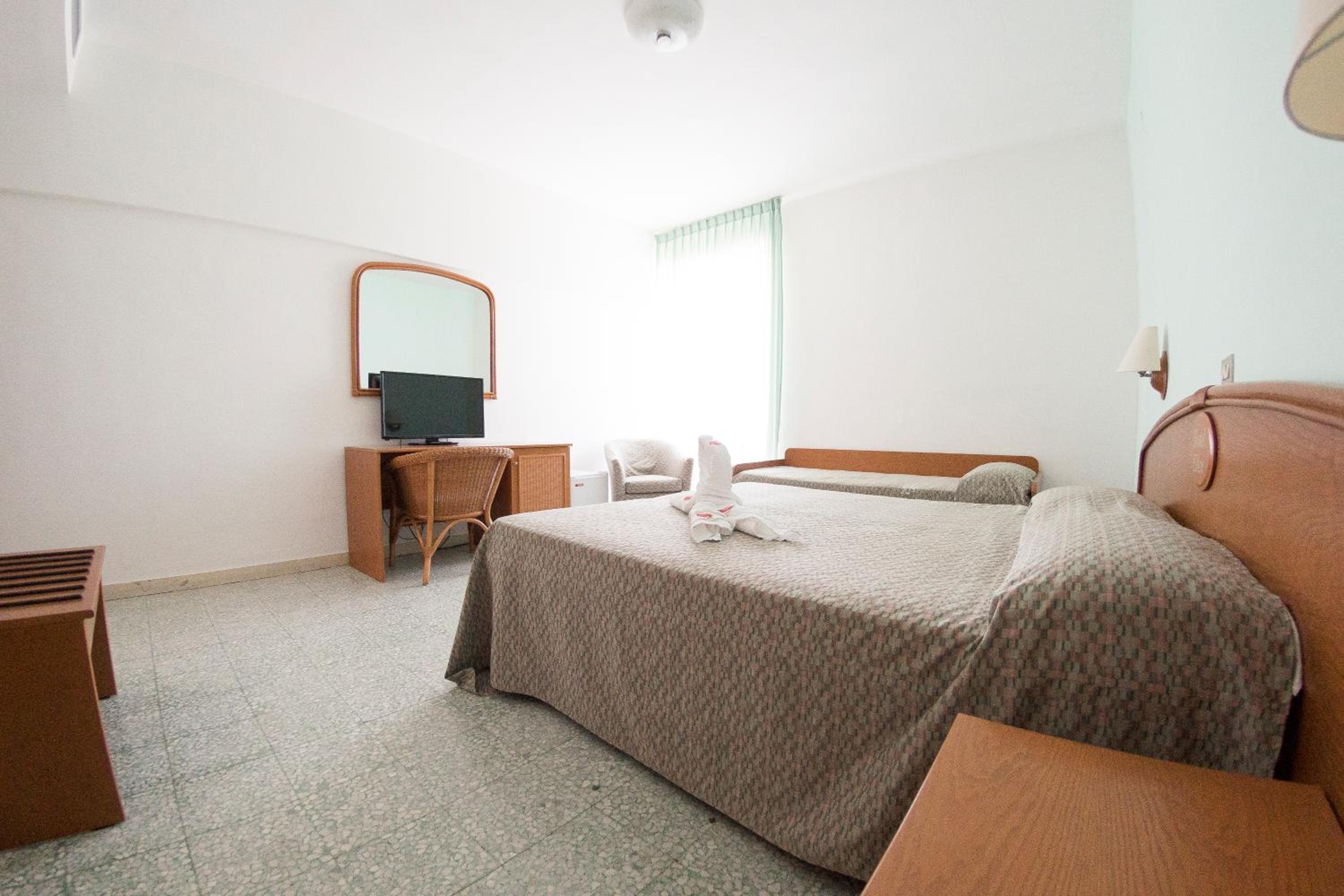 Triple Room photo 2