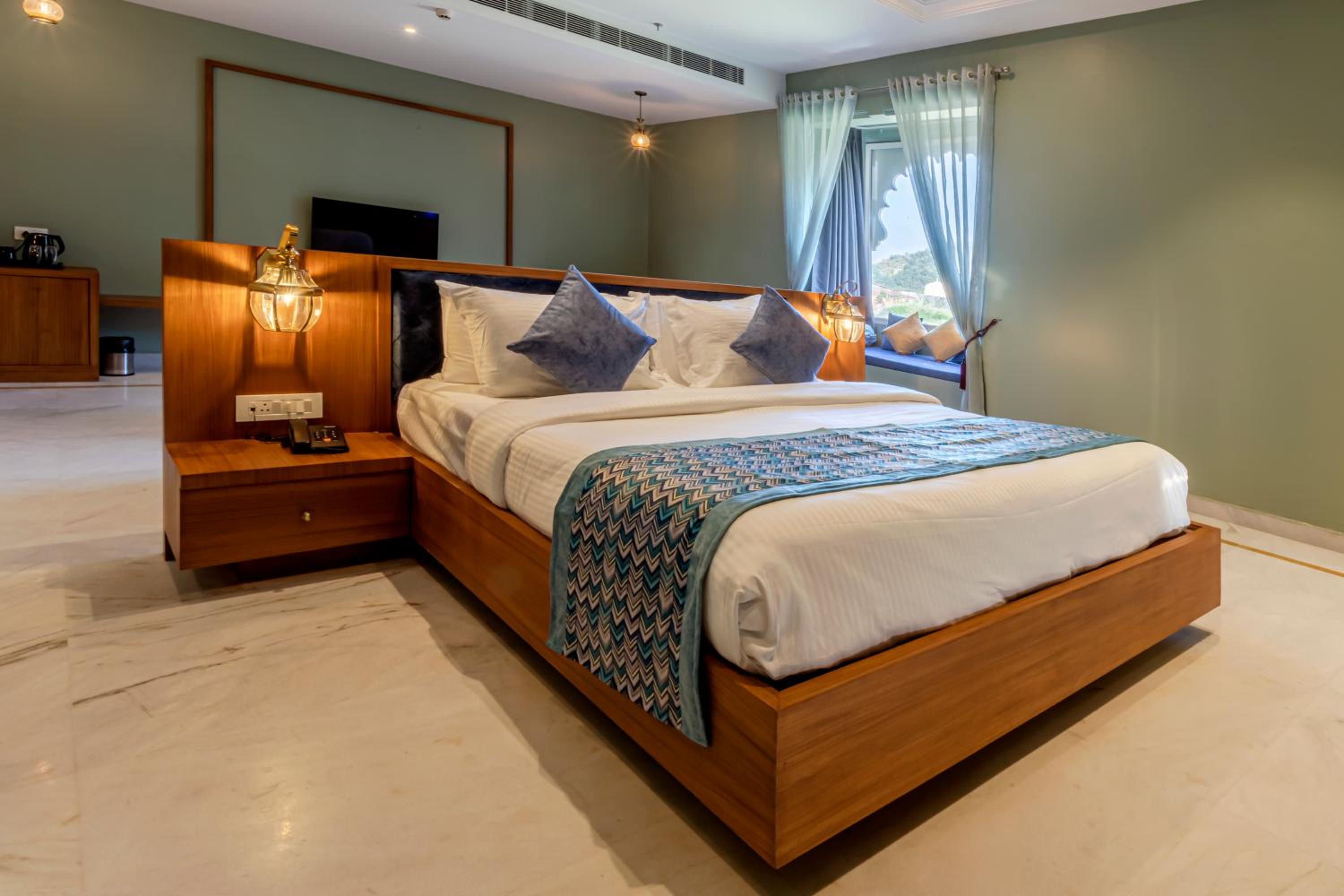 Suite with Balcony - Photo 1
