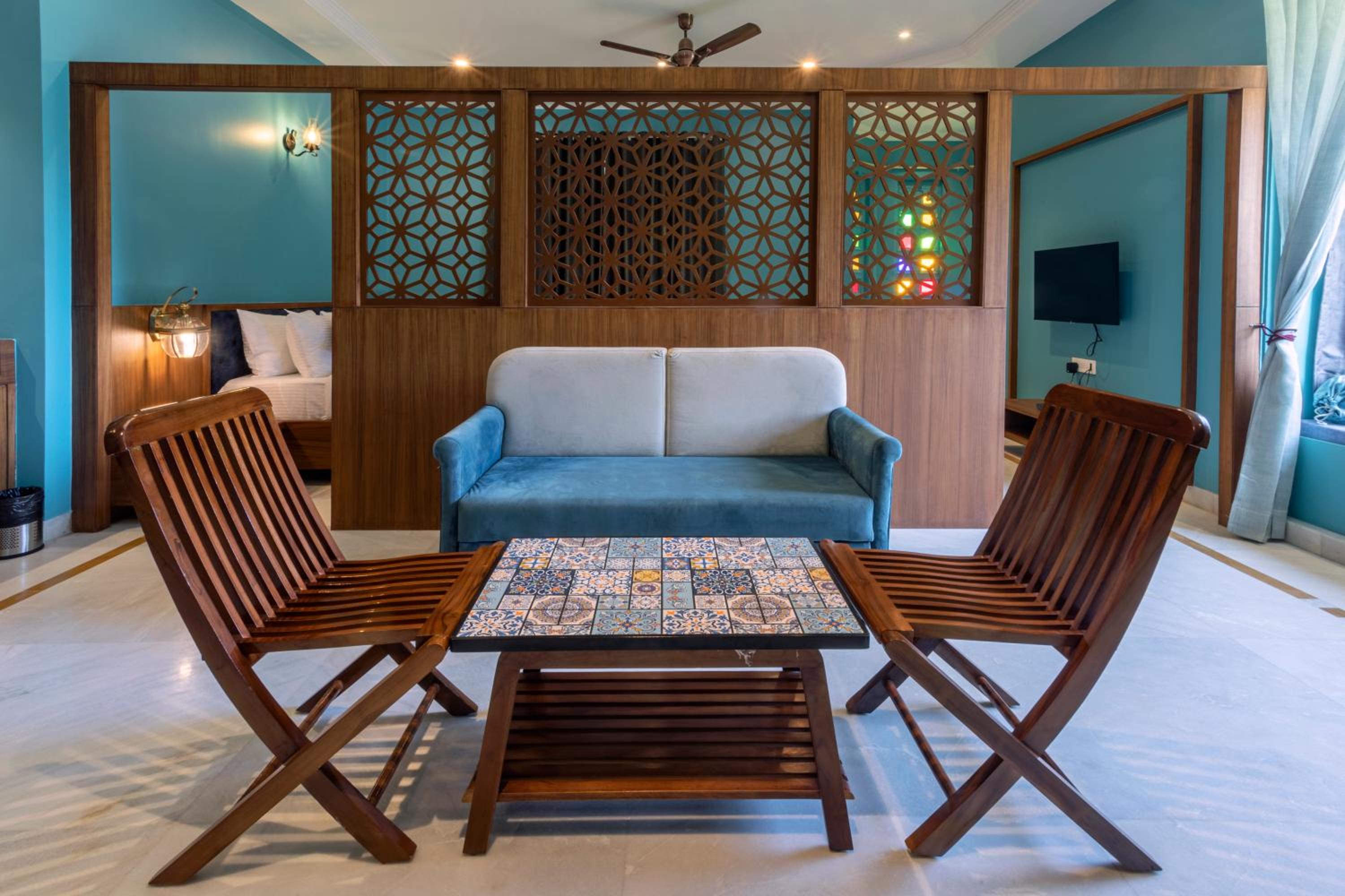 Suite with Balcony - Photo 14