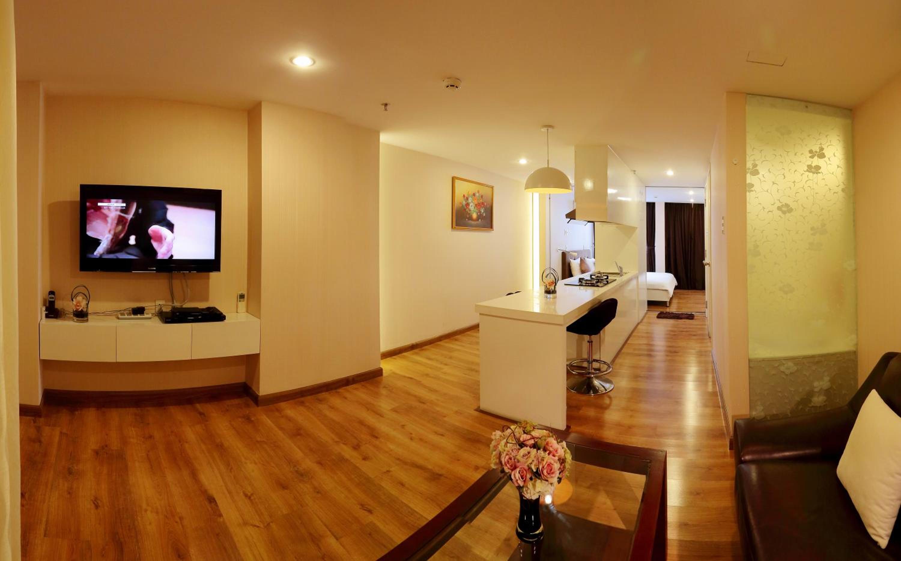 Superior King Suite