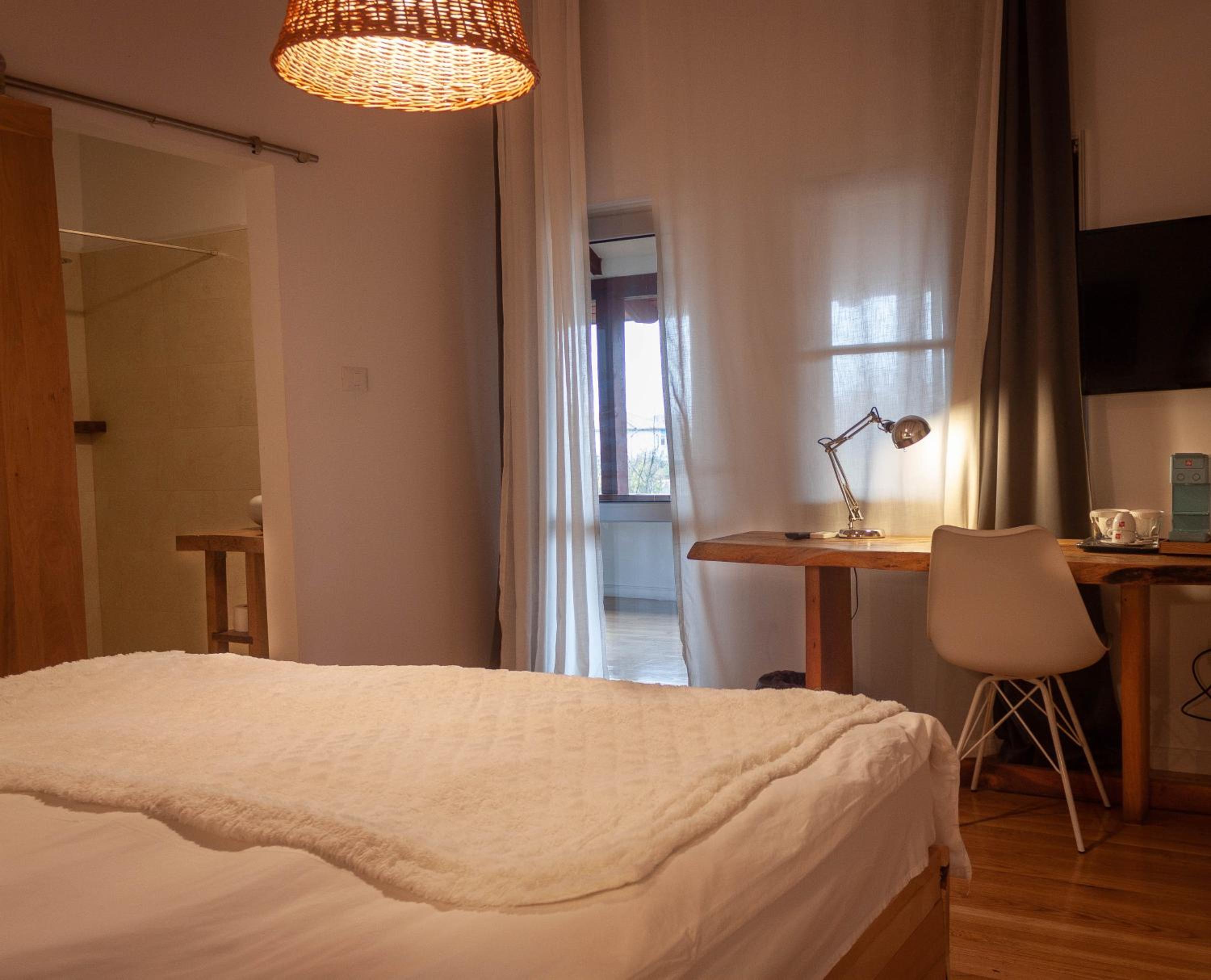 King Room with Garden View - Photo 9