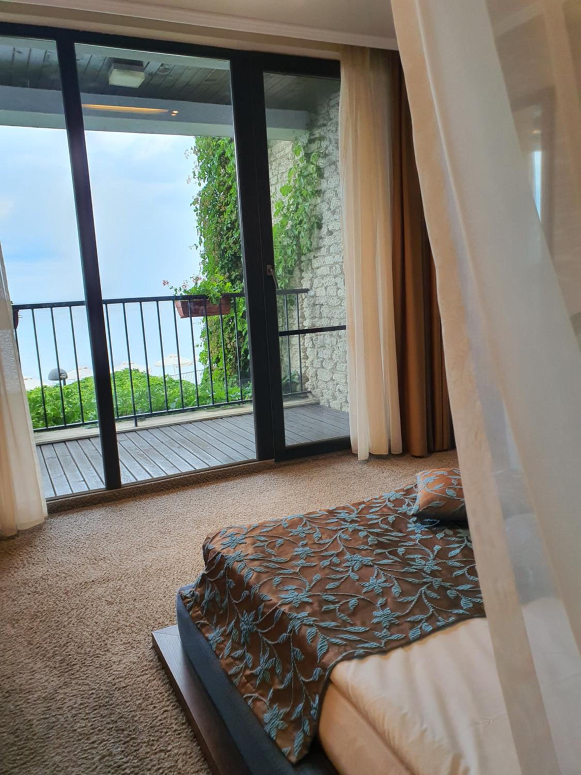 One-Bedroom Suite photo 3