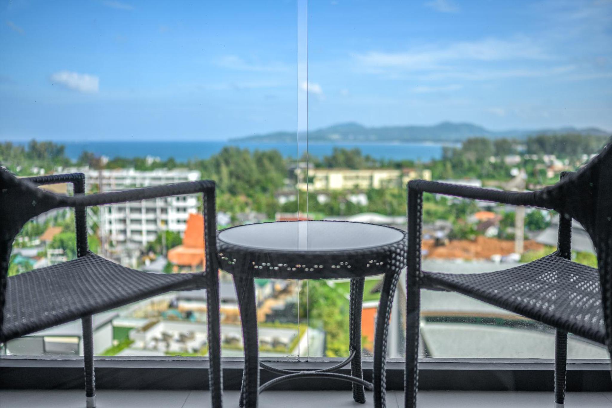 Family Suite 2 Bedroom Ocean View - Photo 6