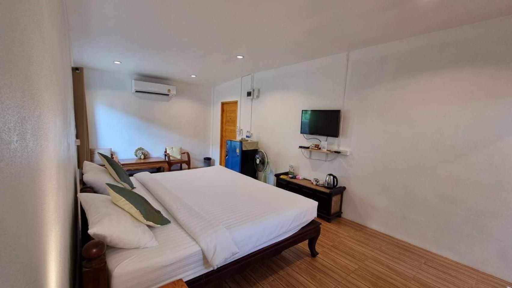 Superior Double or Twin Room - Photo 4