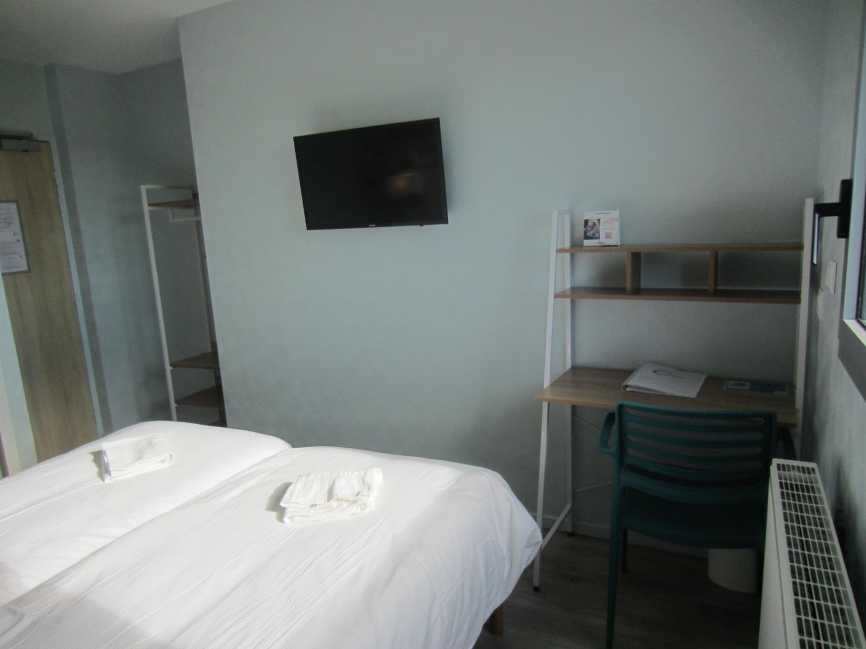 Superior Twin Room photo 2