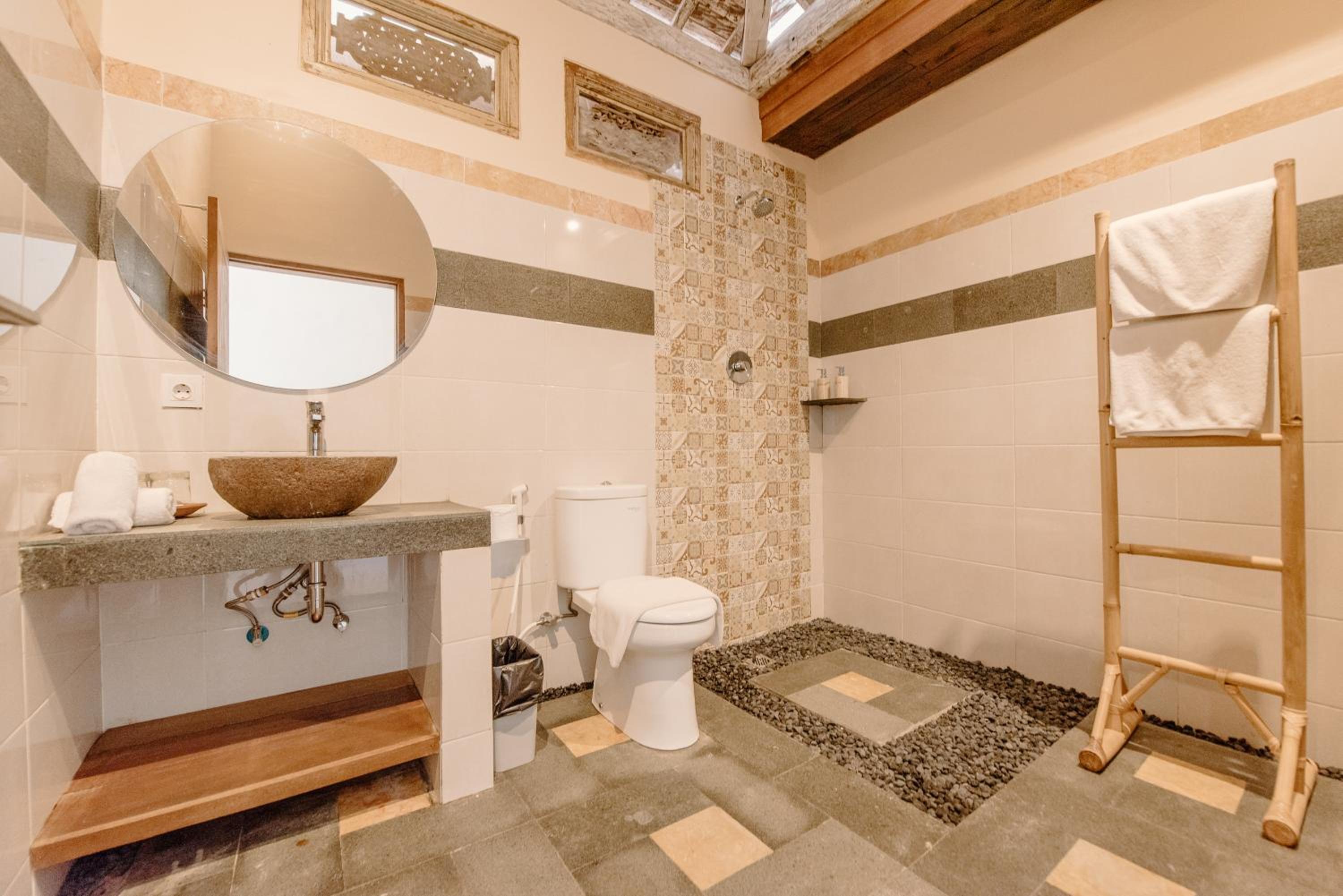 Deluxe King Room photo 3