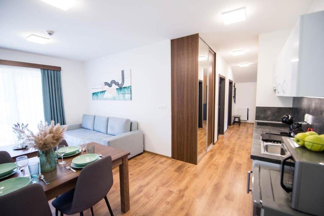 Two-Bedroom Apartment - Photo 5