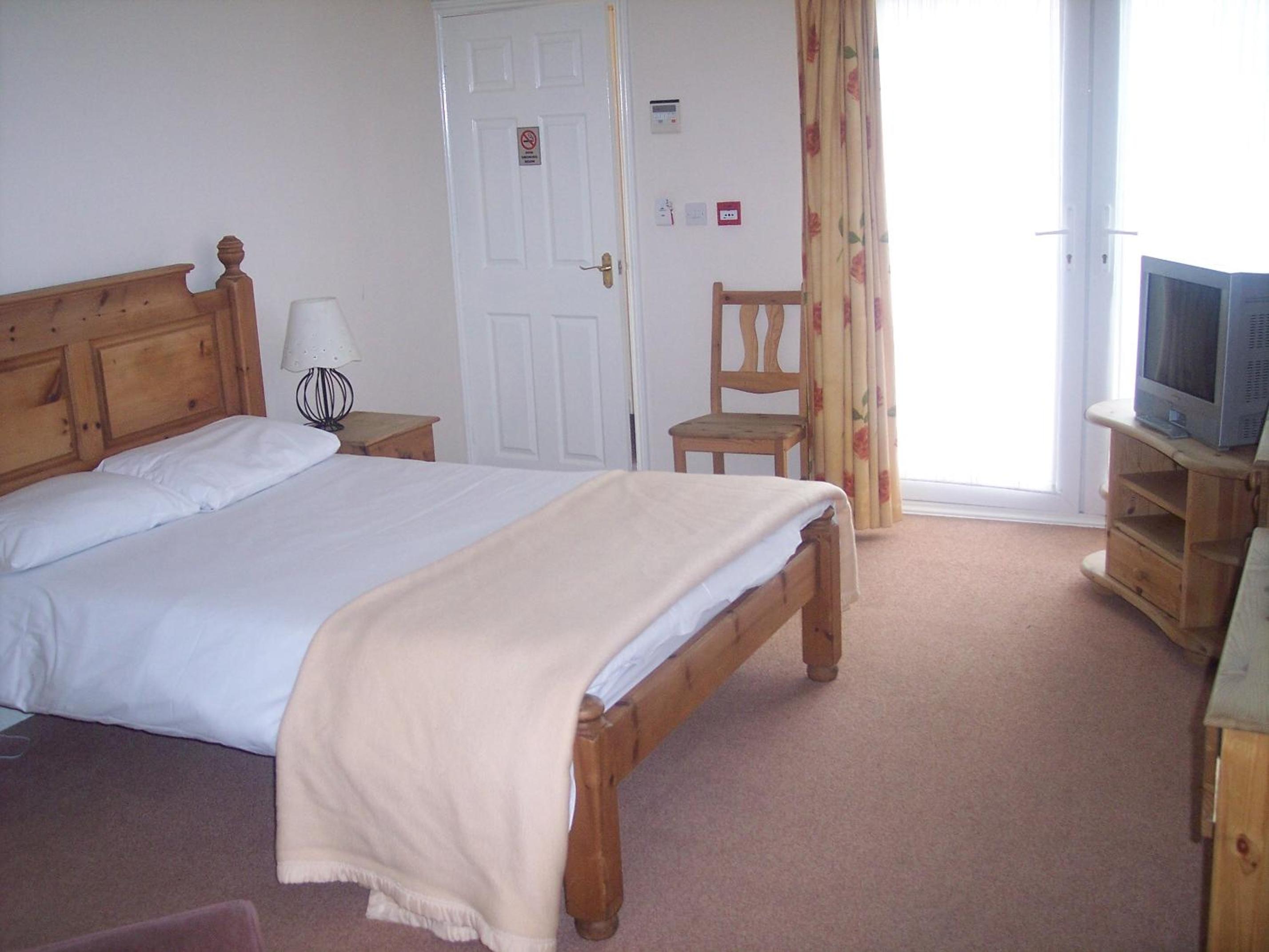 Double Room - Photo 5