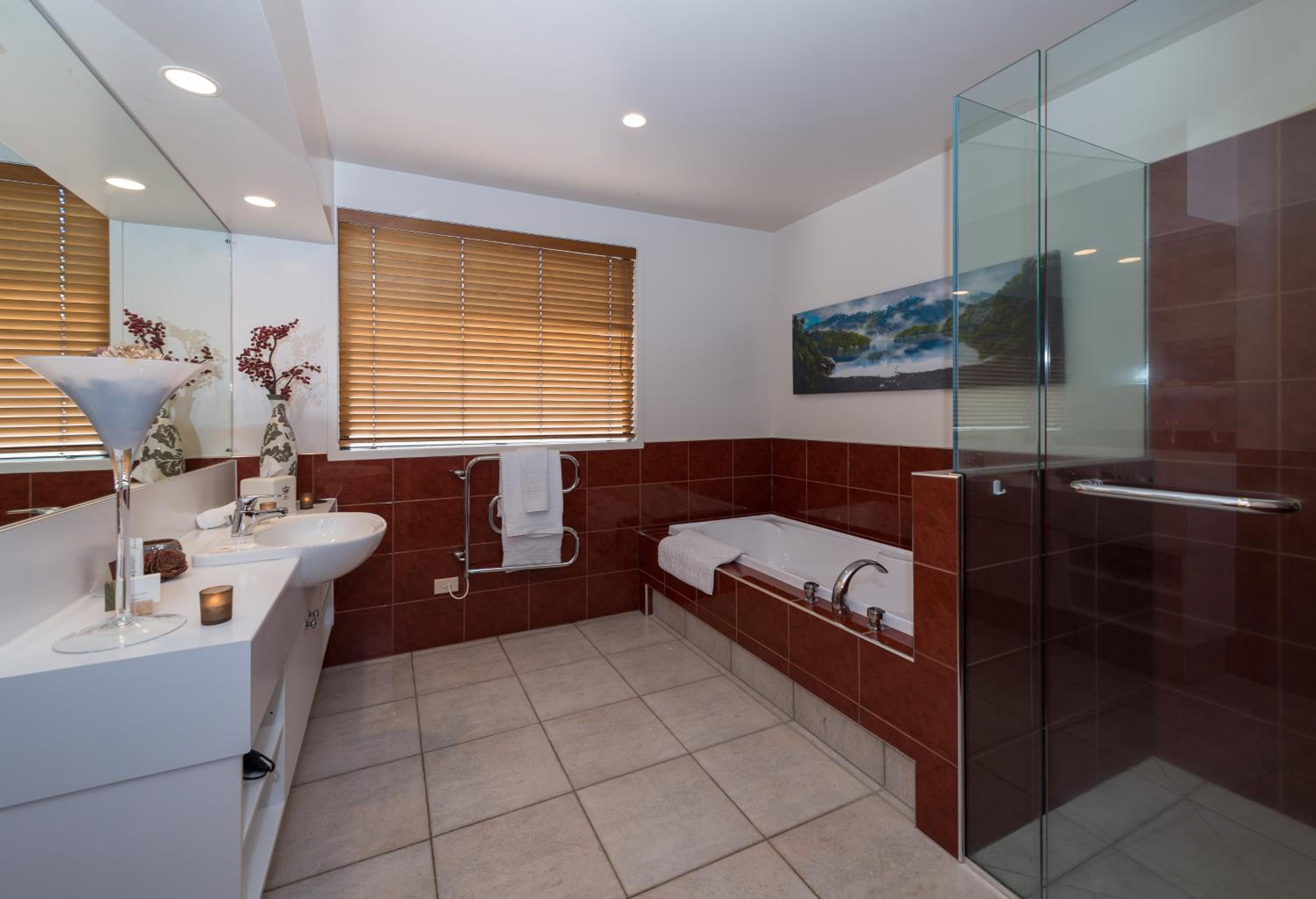 Premier King Suite photo 2