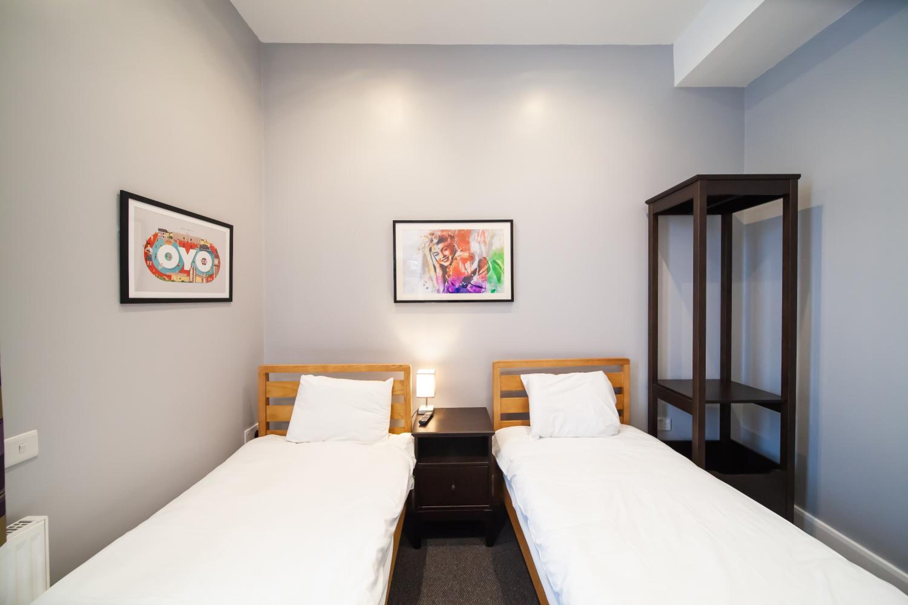 Standard Twin Room photo 2