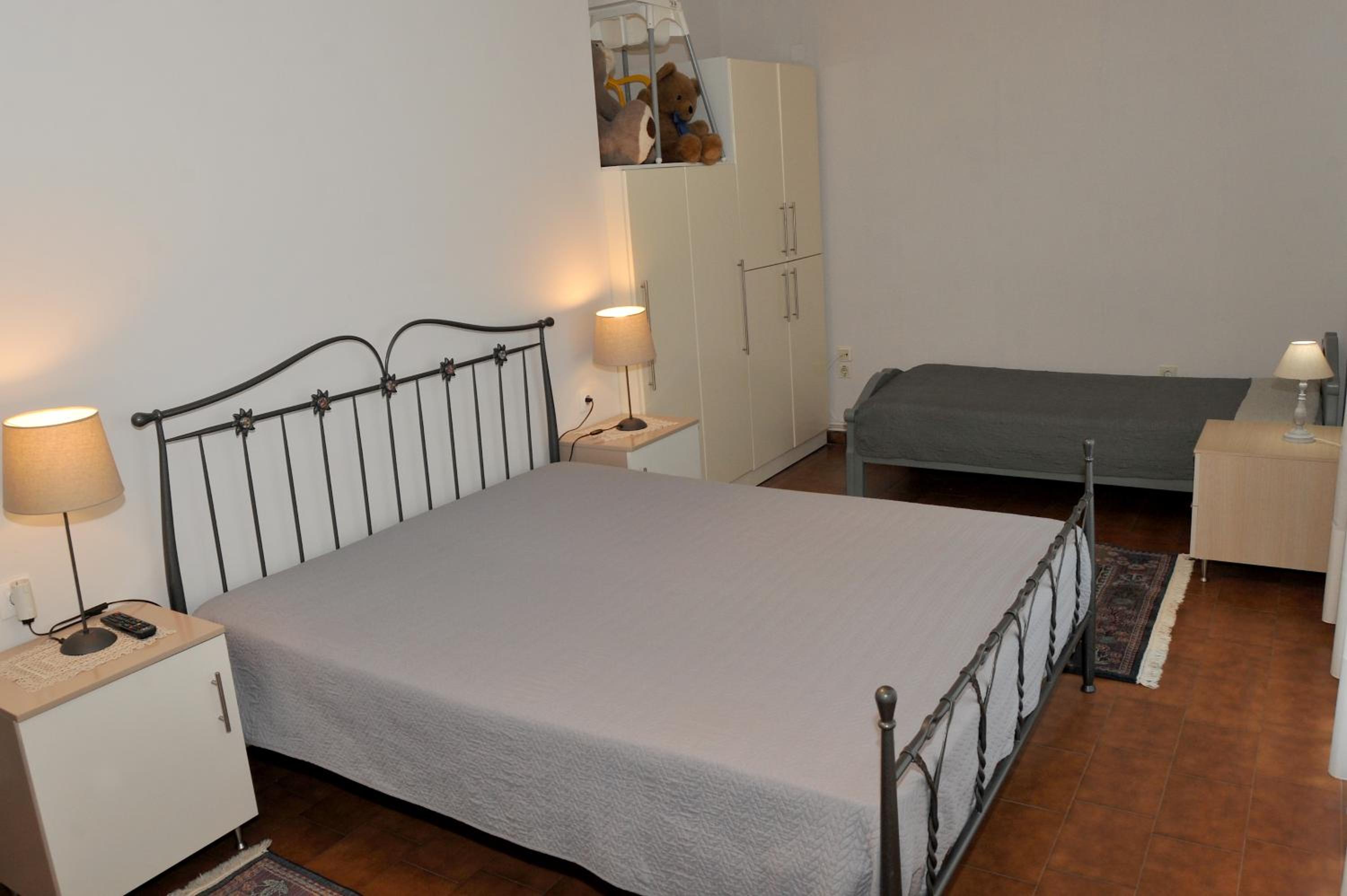 Villa - Photo 2