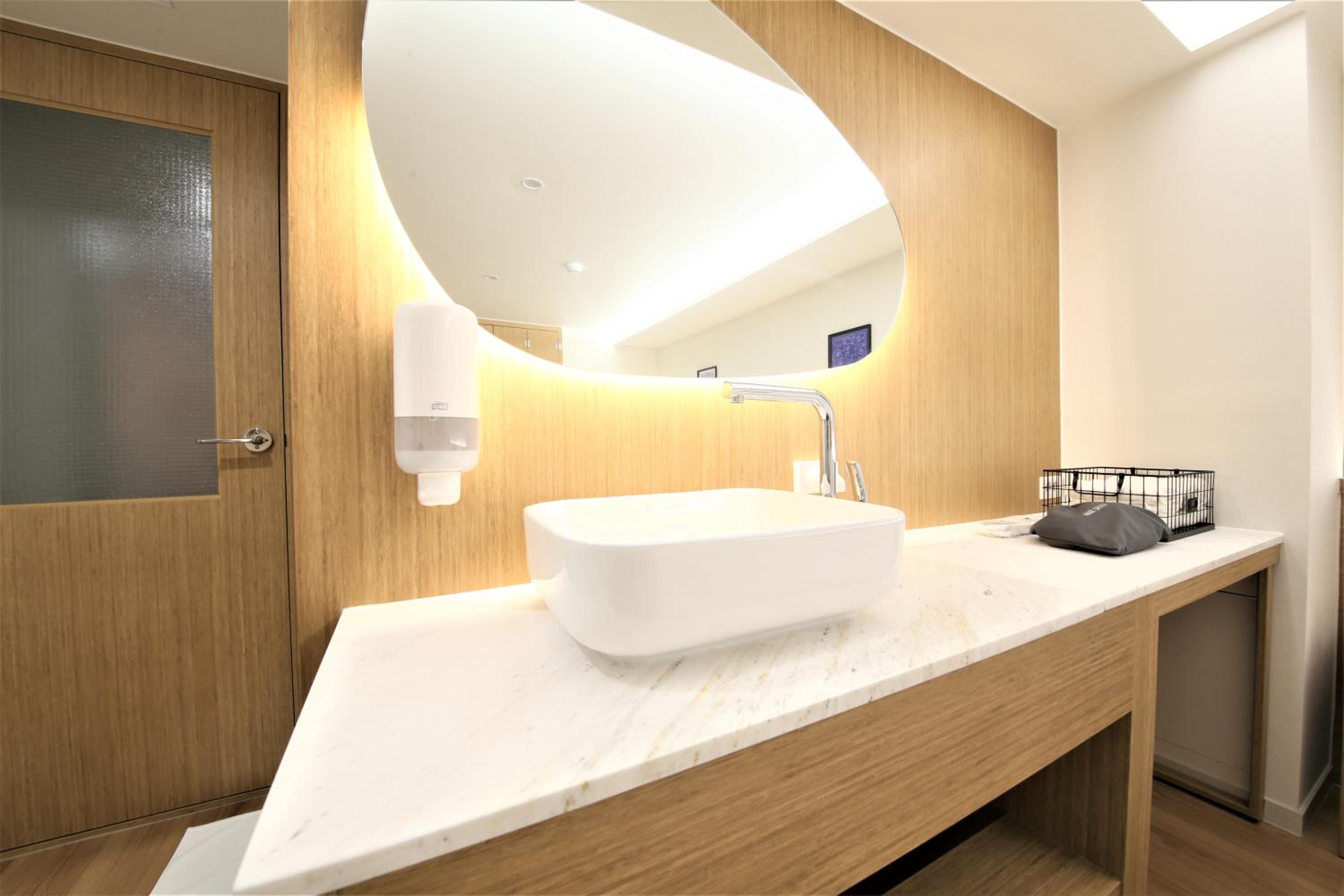Deluxe Twin Room - Photo 5
