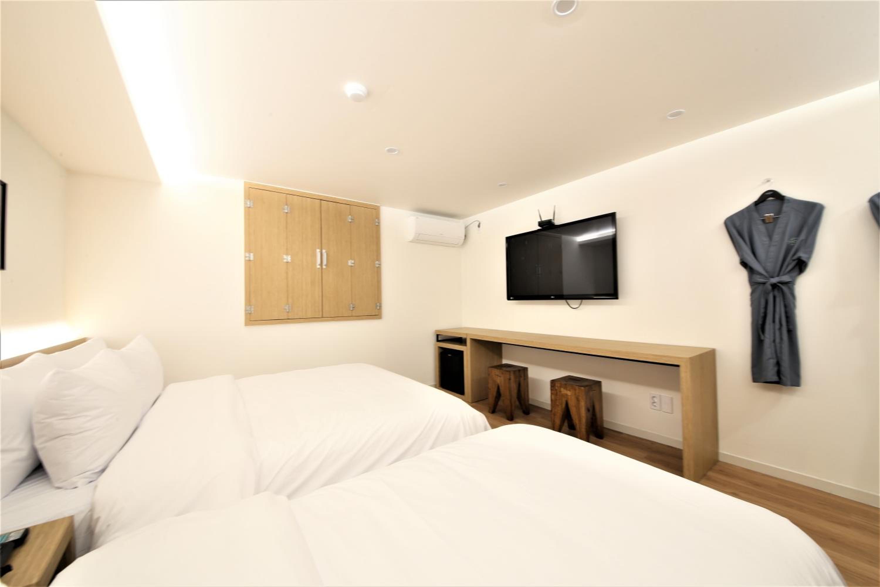 Deluxe Twin Room - Photo 4