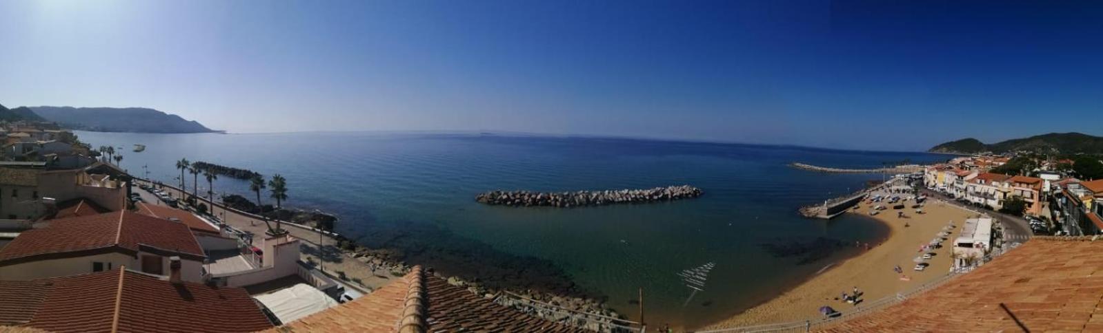 Apartment with Sea View - Photo 21