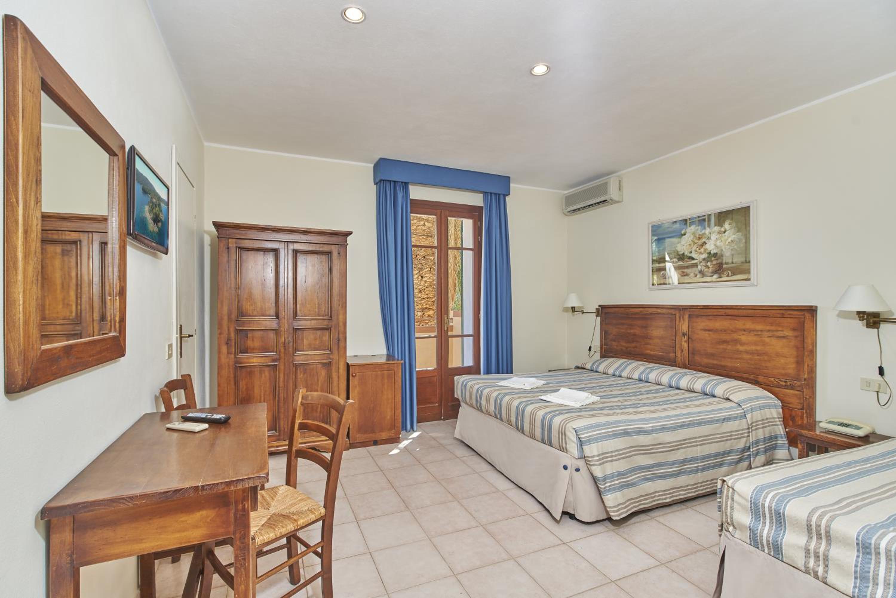 Comfort Room photo 2