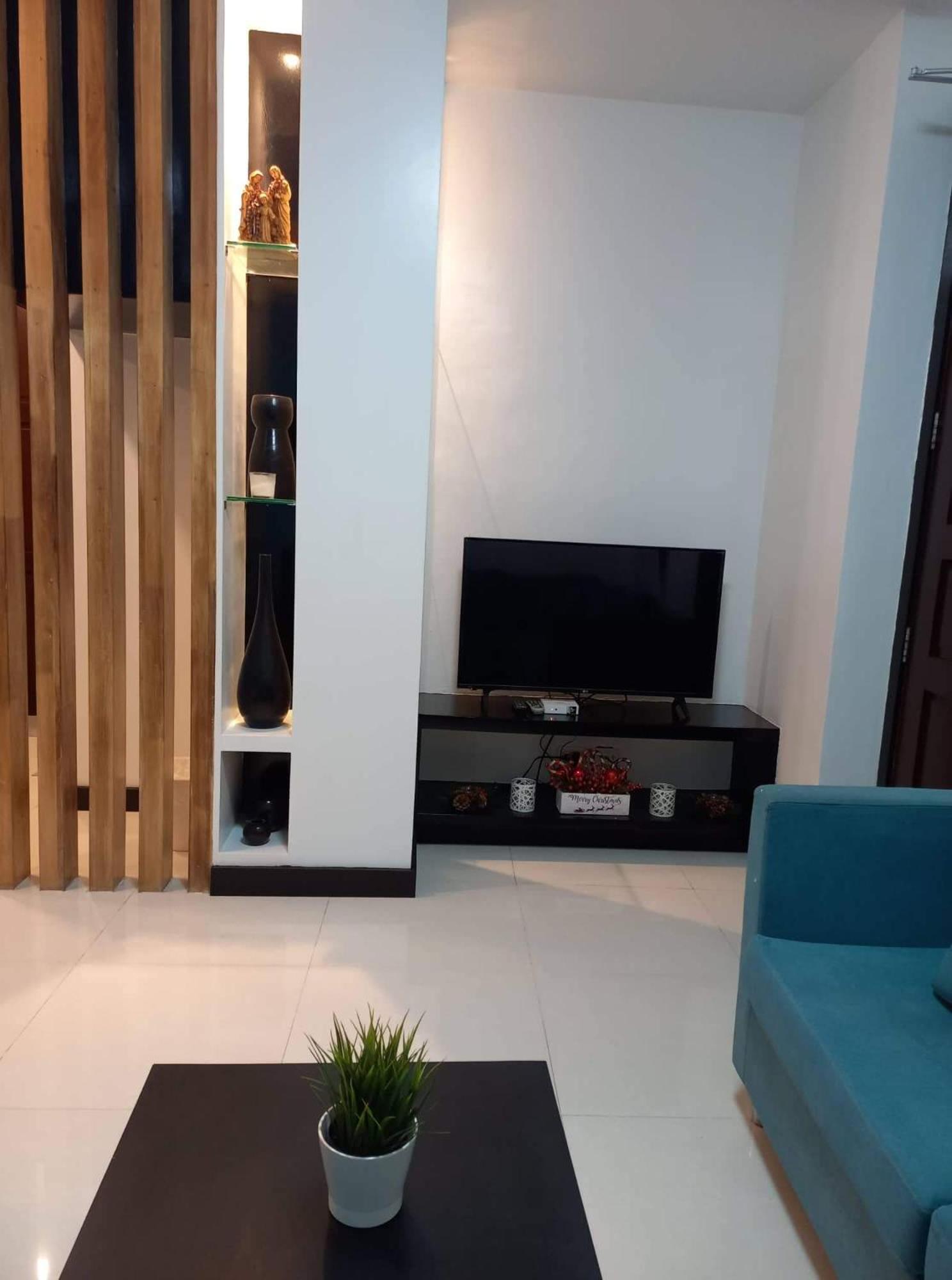 Two-Bedroom Apartment - Photo 19