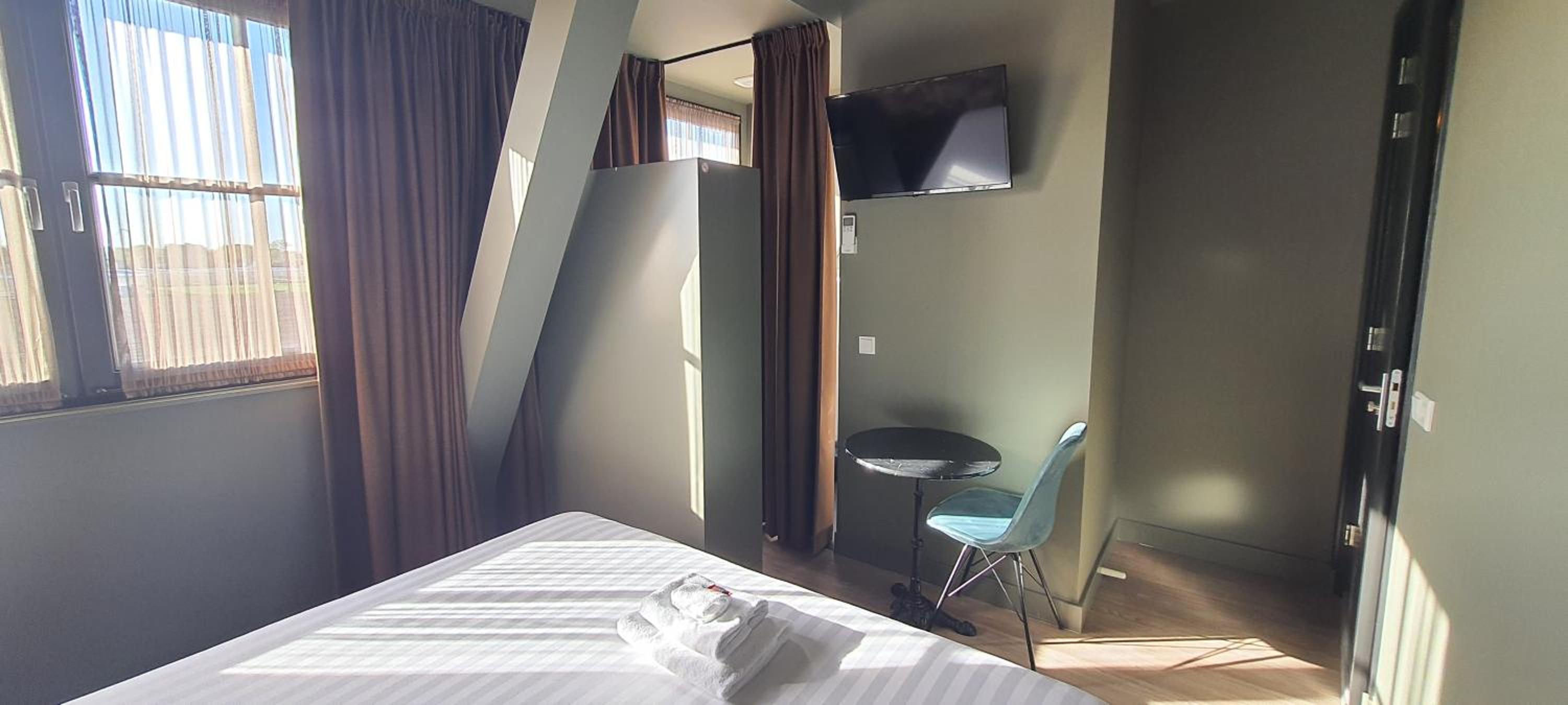 Budget Double Room - Photo 1