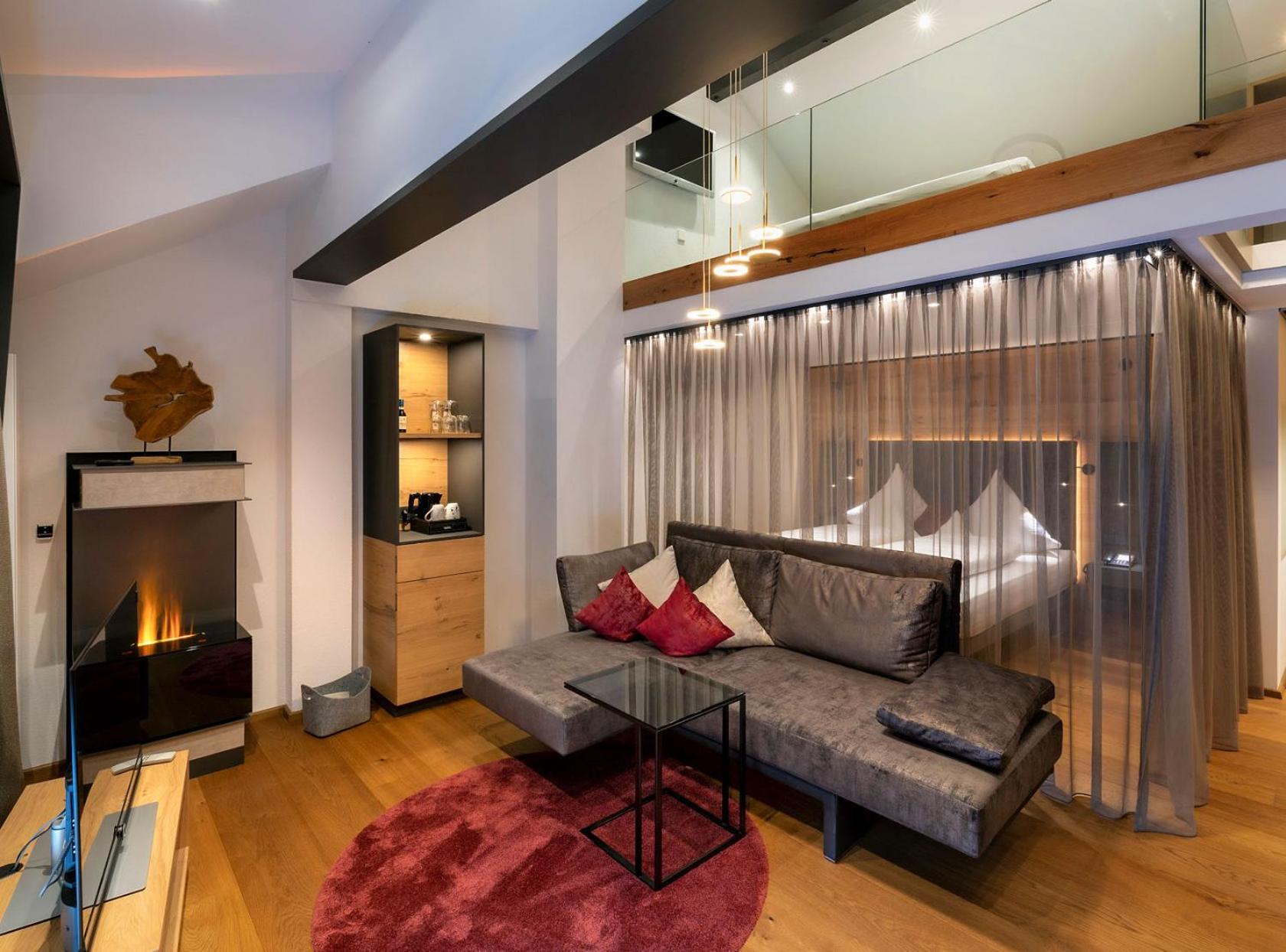 Junior Suite with Loggia and Sea View