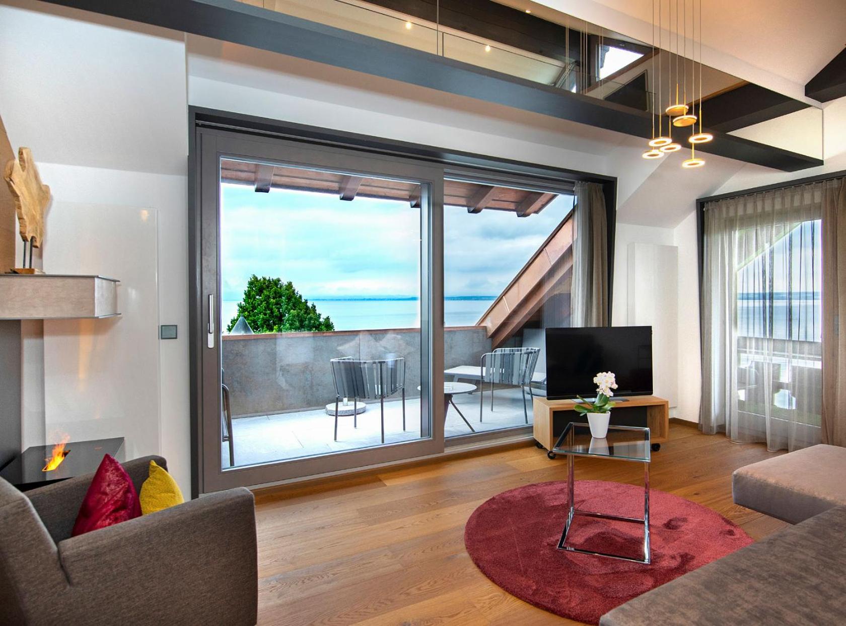 Apartment Maisonette with Loggia and Sea View photo 2