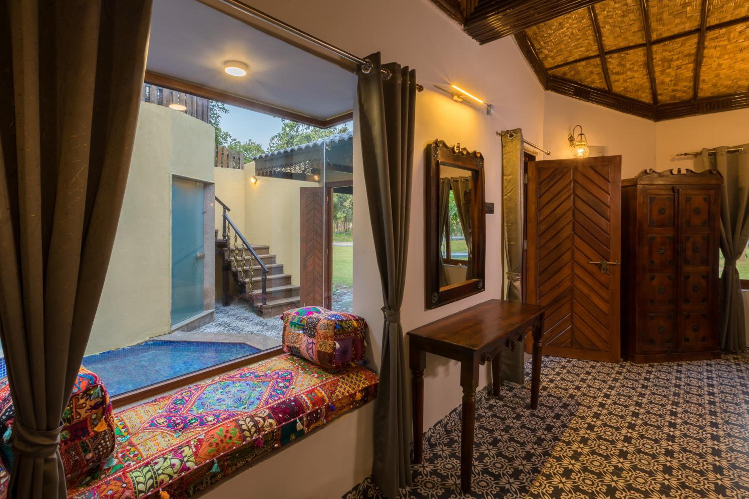 Jungle View Plunge Pool Villa with Machan