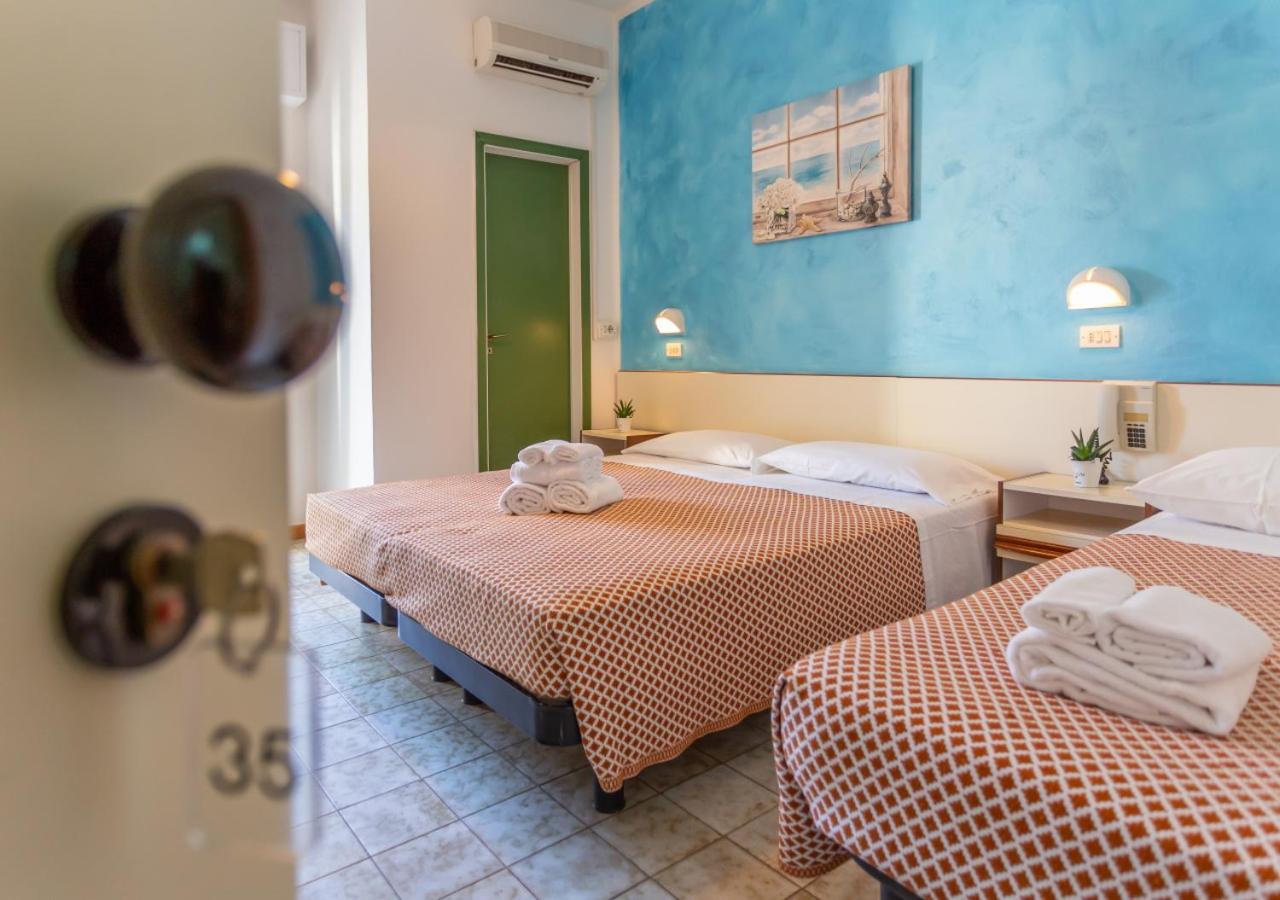 Triple Room with Balcony photo 2