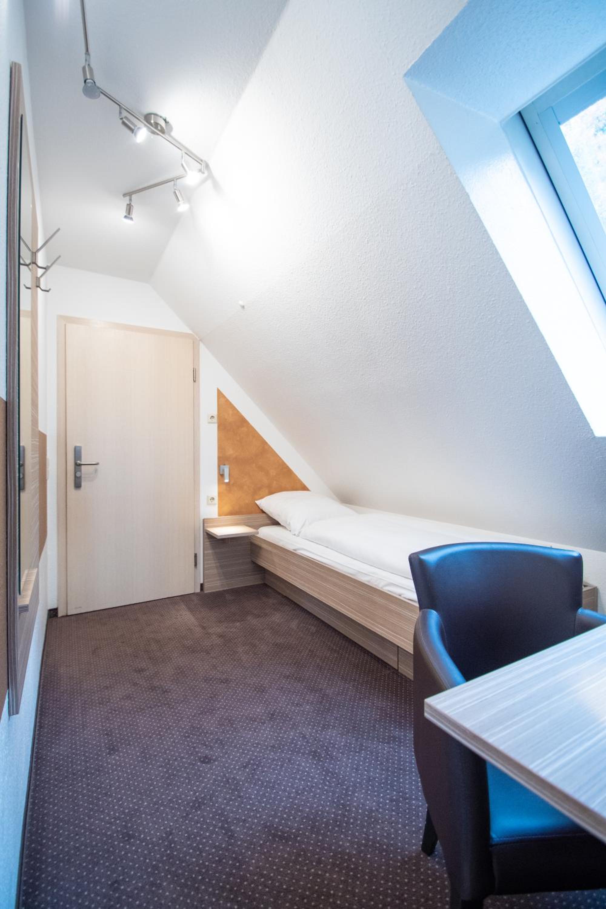 Triple Room - Photo 5
