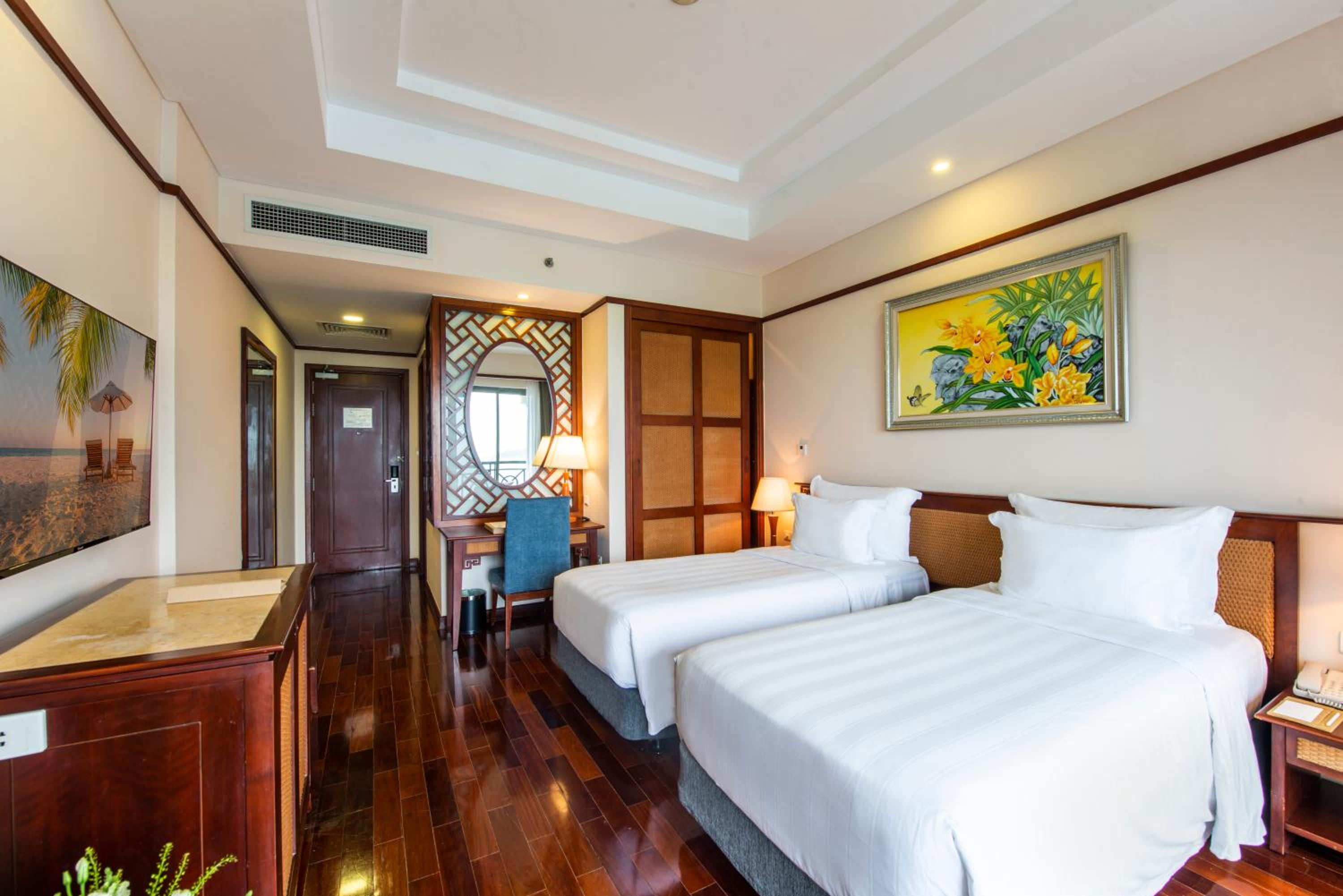 Deluxe Twin Bed