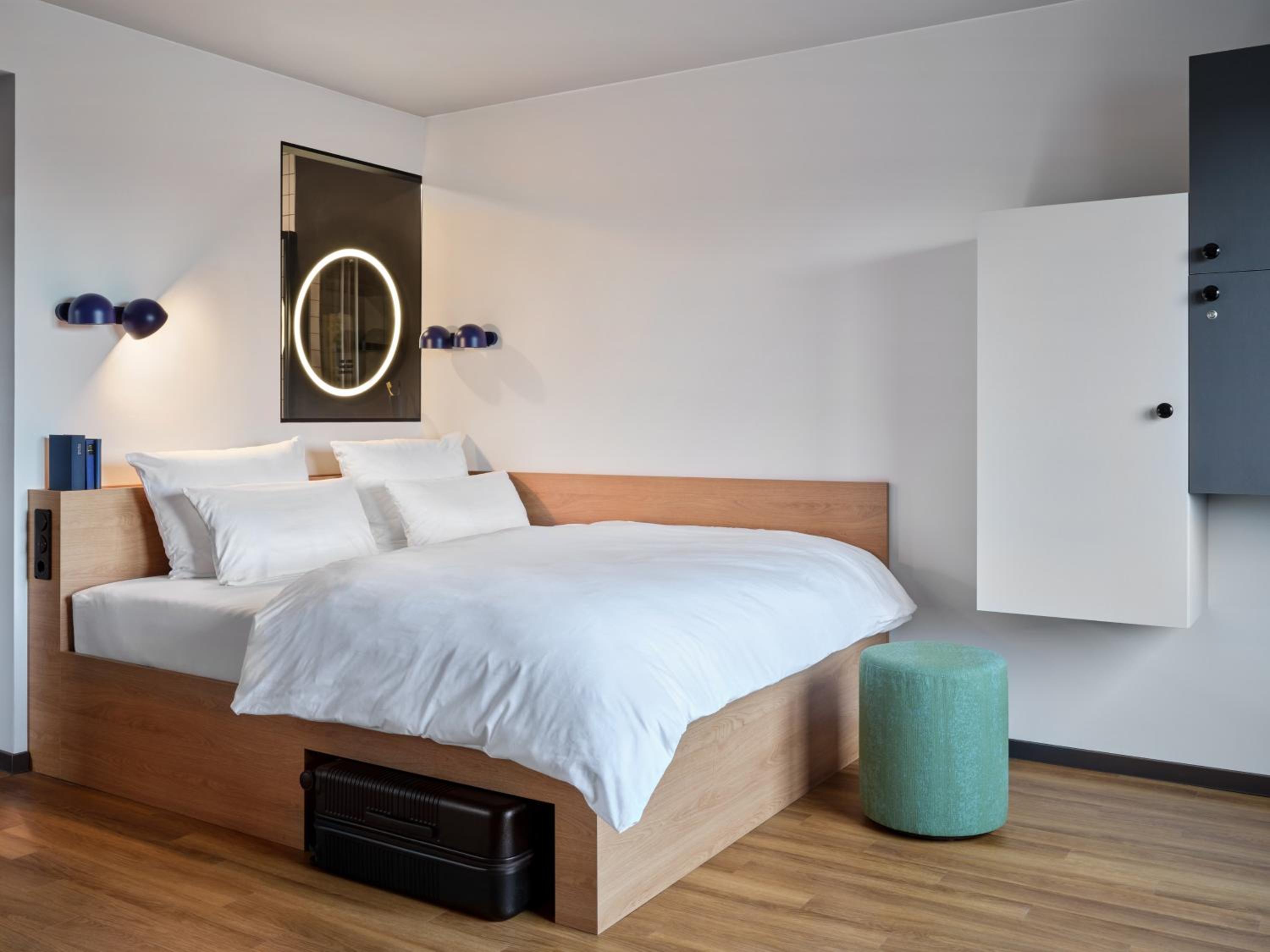 Design Apartment with King-Size-Bed photo 2