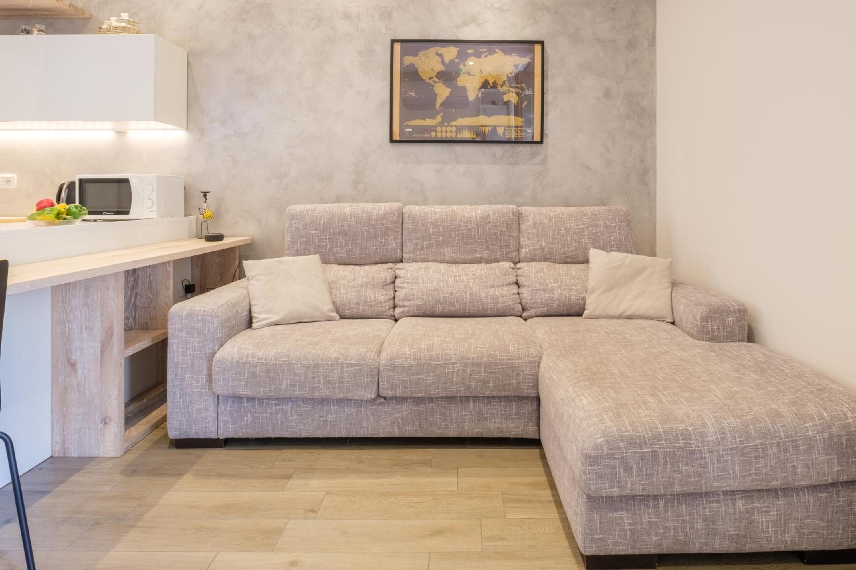 One-Bedroom Apartment