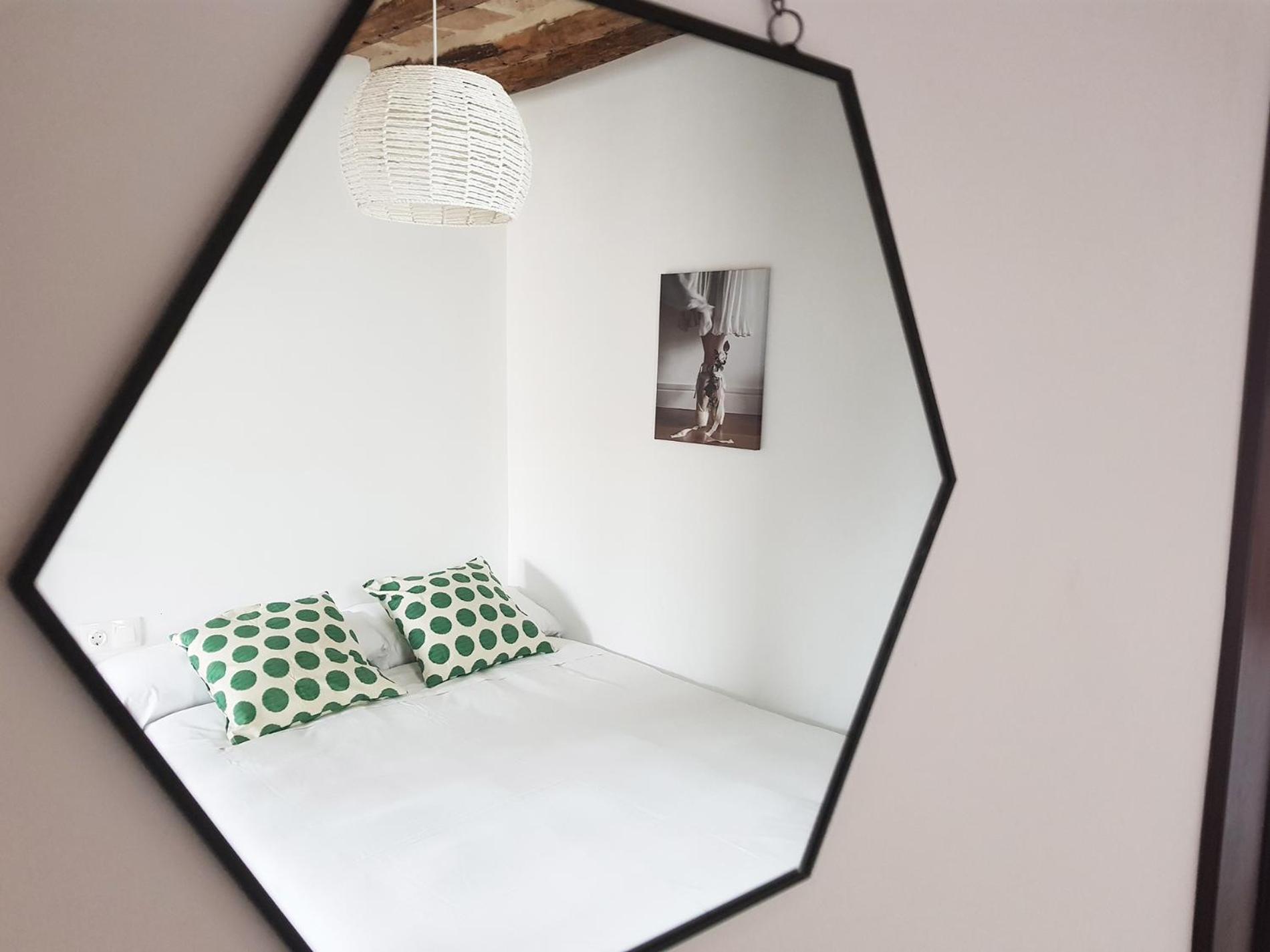 One-Bedroom Apartment - Photo 40