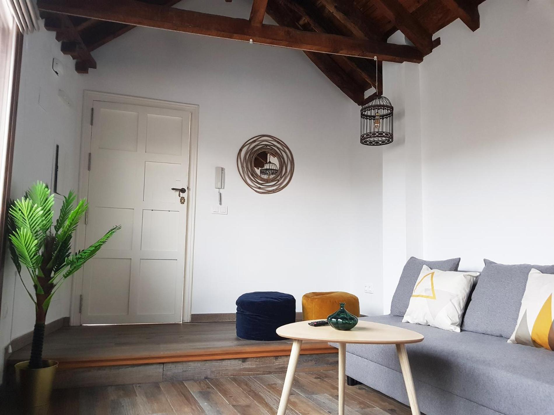 One-Bedroom Apartment - Photo 27