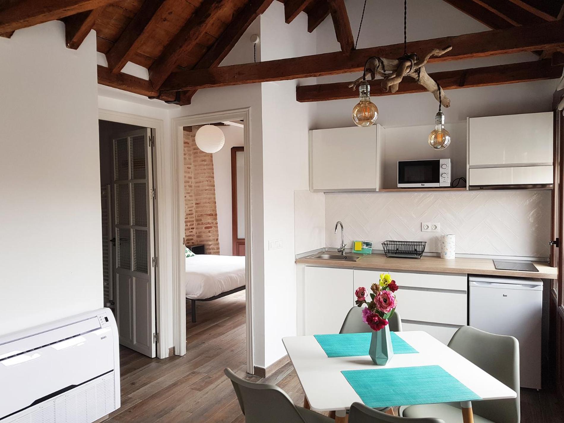 One-Bedroom Apartment - Photo 14
