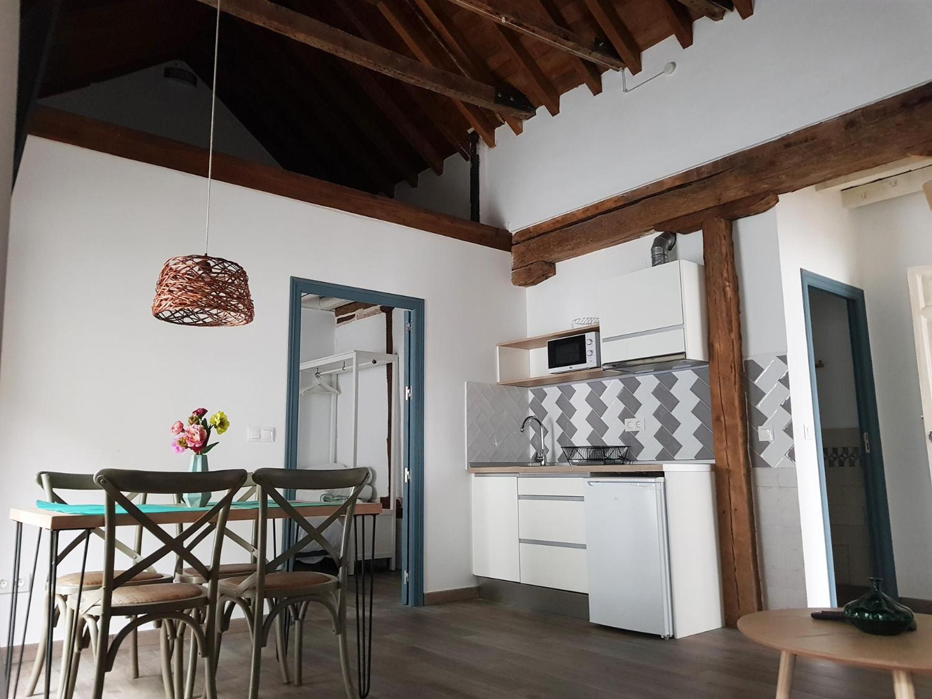 One-Bedroom Apartment - Photo 17