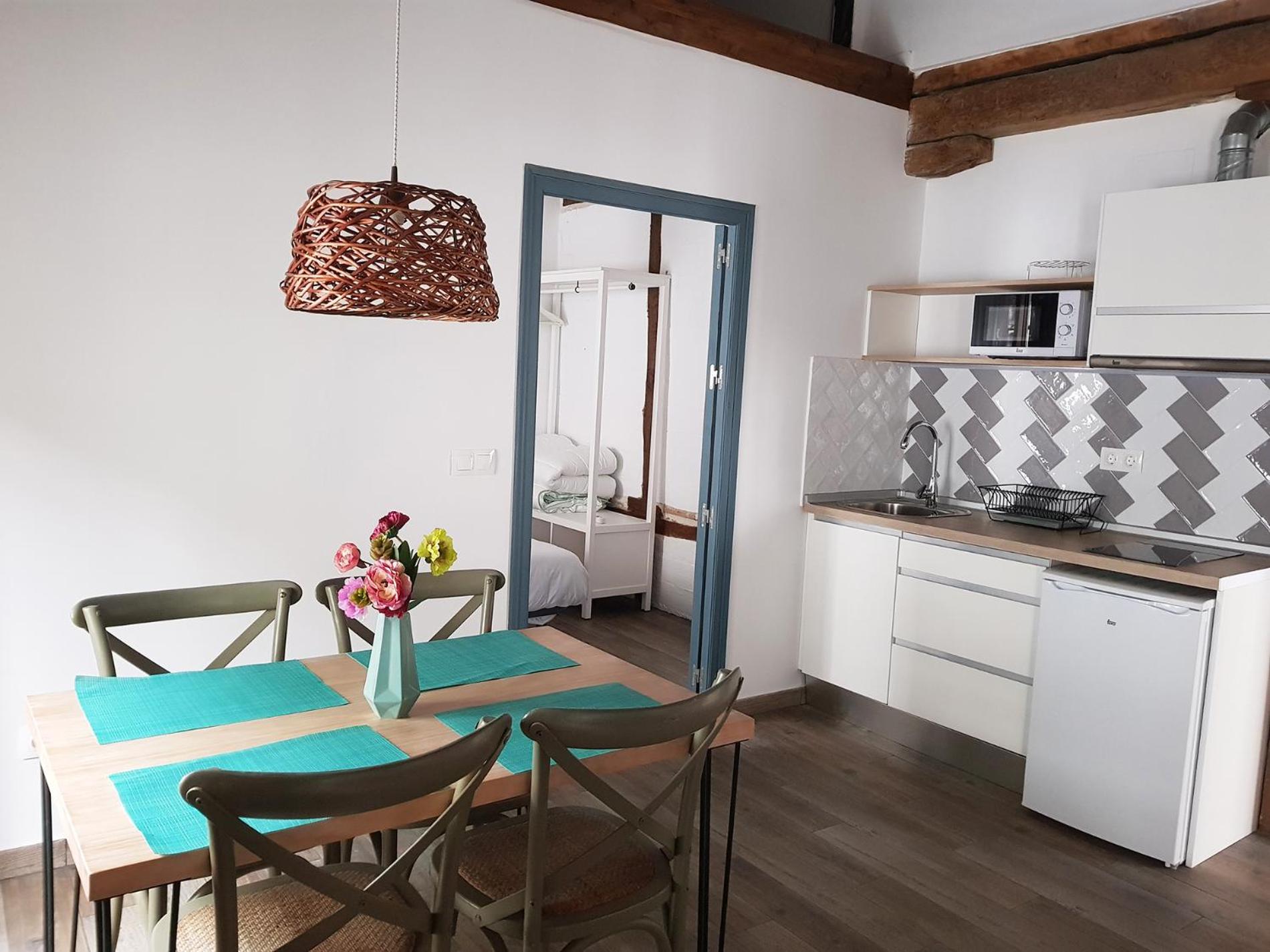 One-Bedroom Apartment - Photo 15