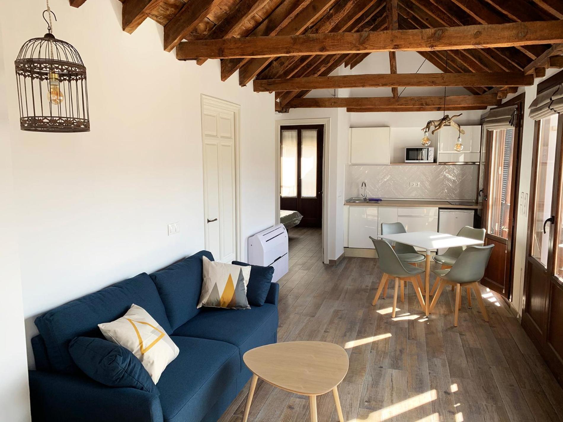 One-Bedroom Apartment - Photo 25