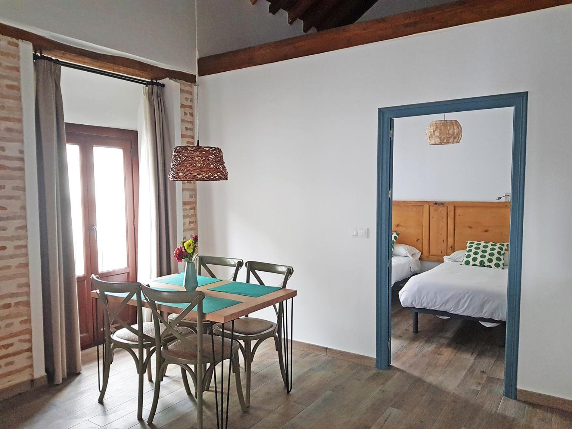 One-Bedroom Apartment - Photo 4