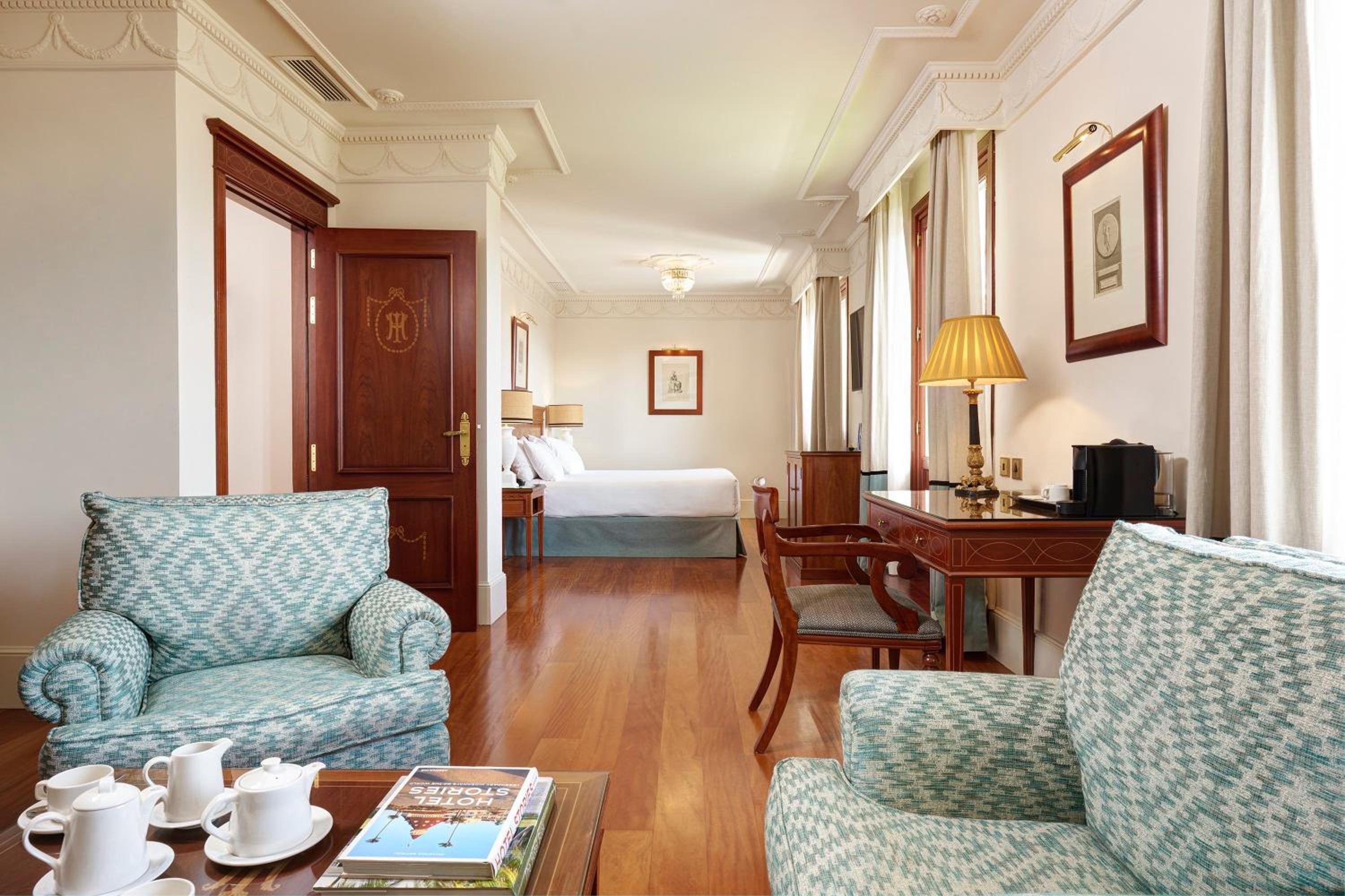 Deluxe Double Room with Terrace - Photo 19