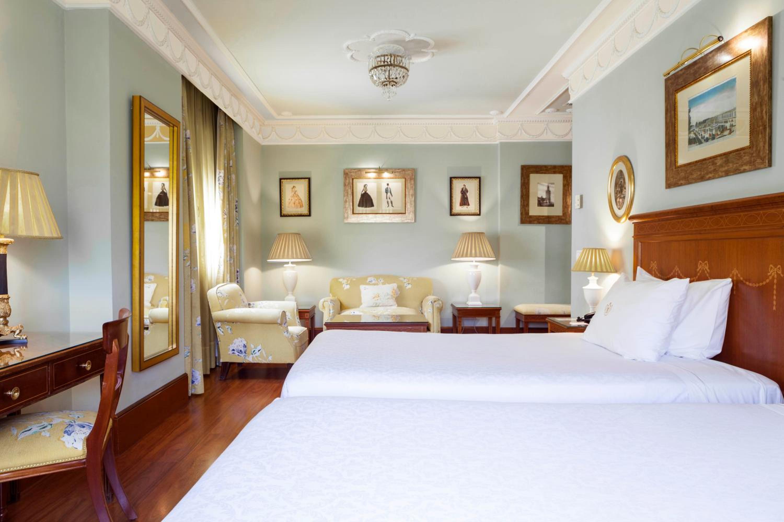 Deluxe Triple Room