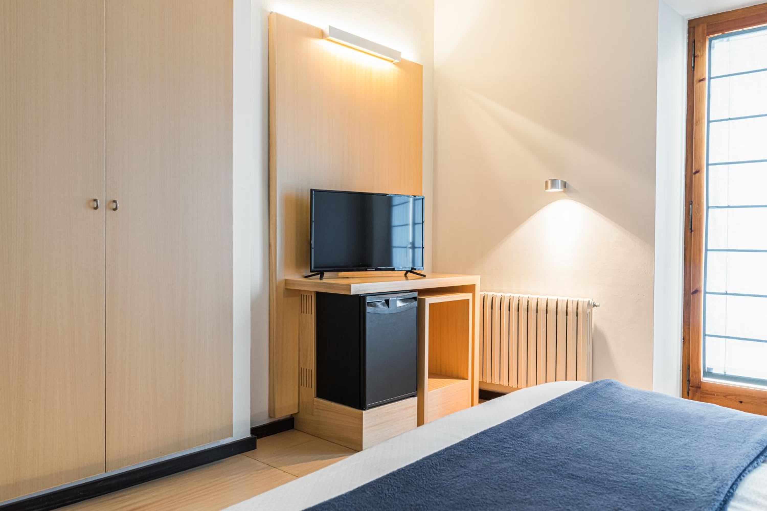 Suite - Photo 17