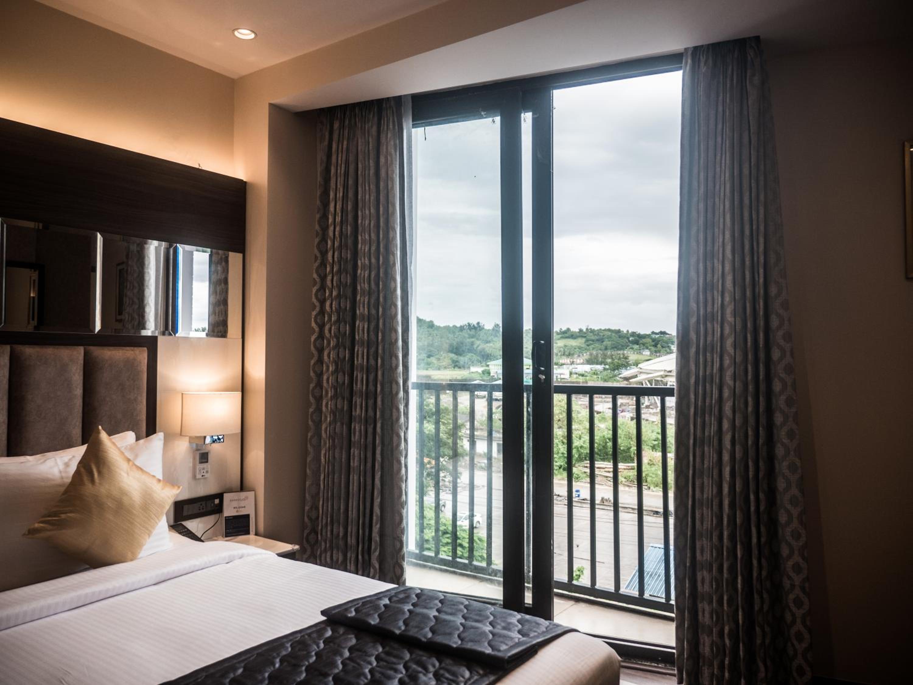 Double Room with Balcony photo 2