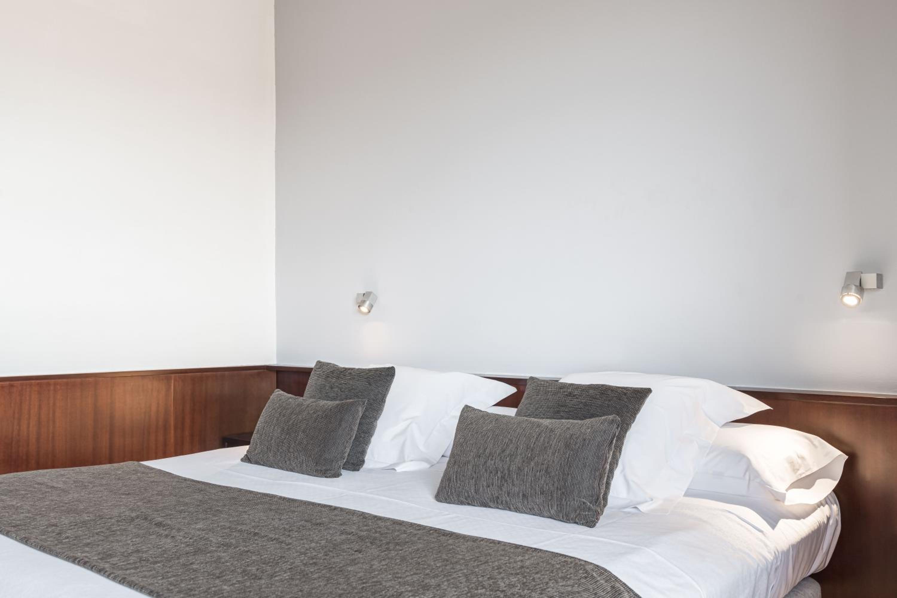 Superior Double or Twin Room - Photo 2