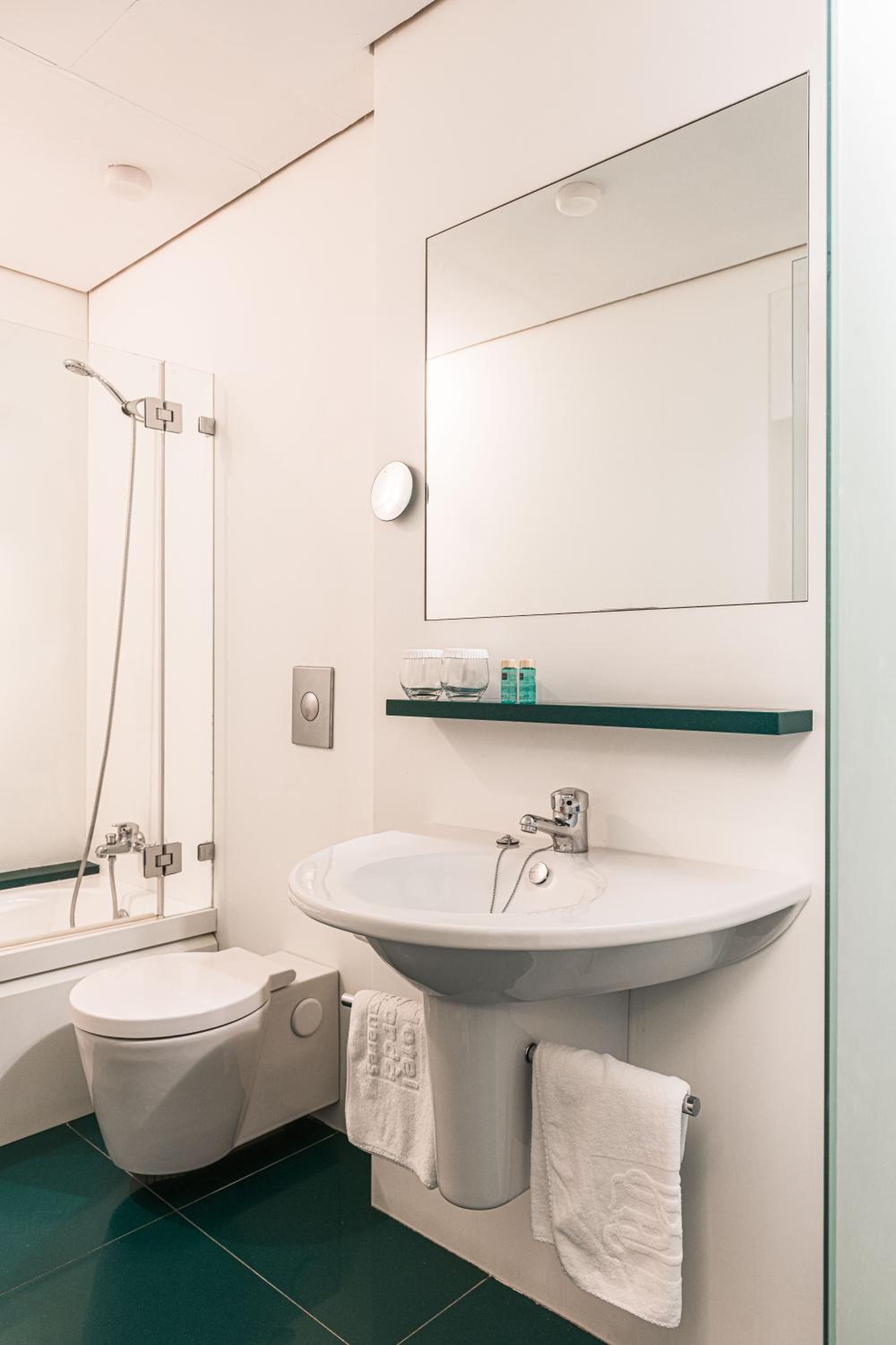 Superior Double or Twin Room - Photo 7
